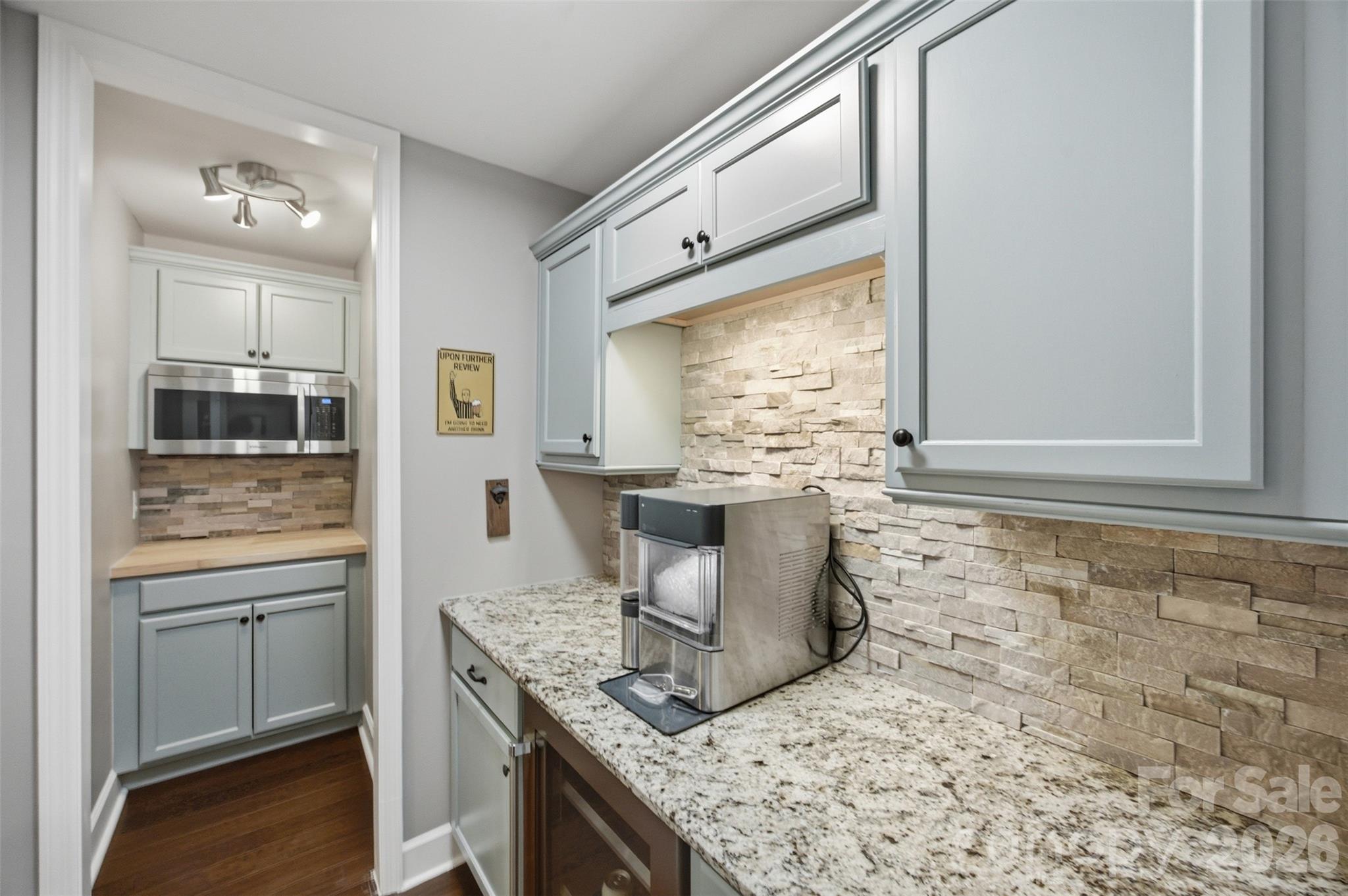 1009 Brookmeade Drive Property Photo 13