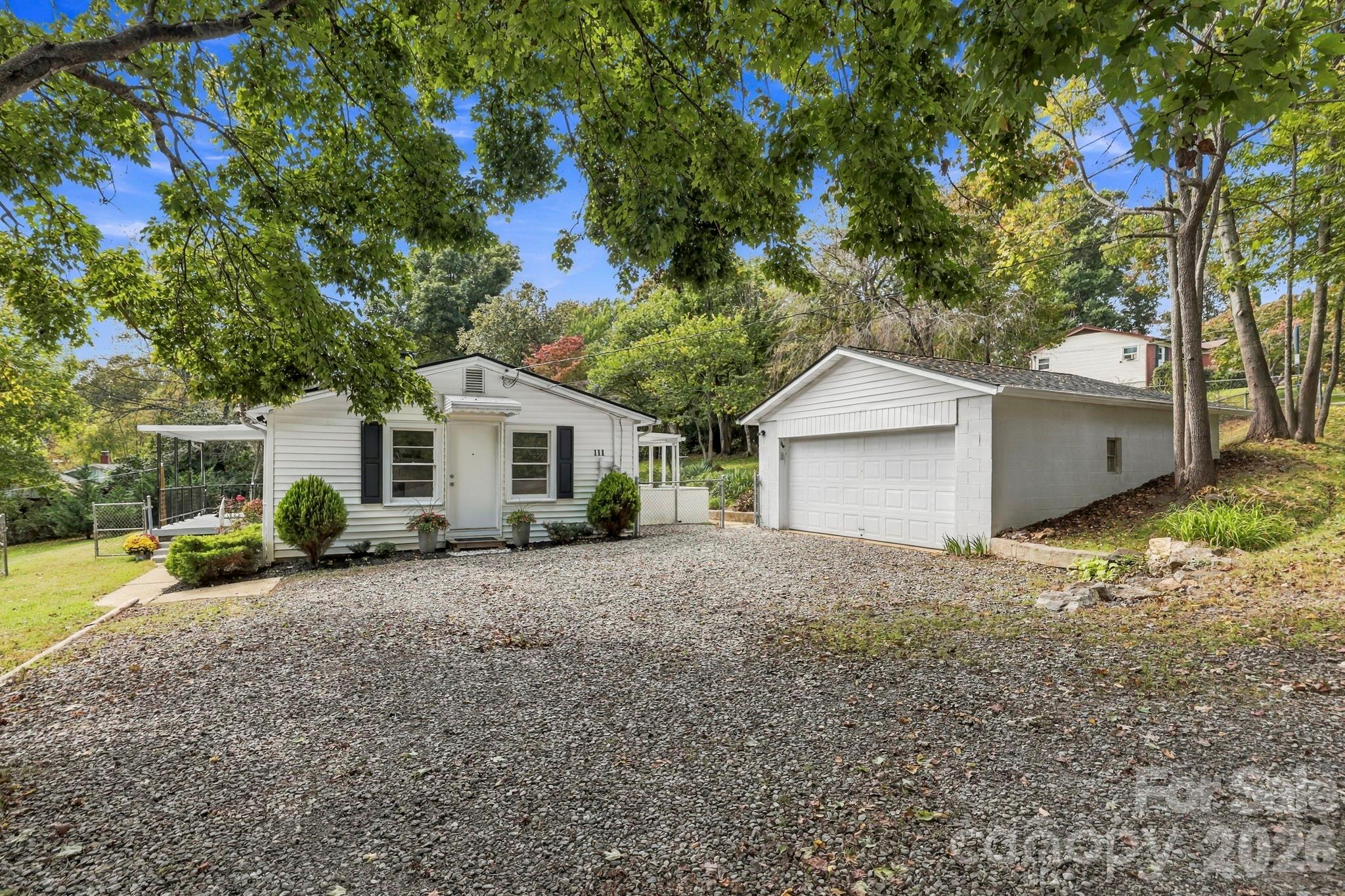 111 Sherwood Road Property Photo 2