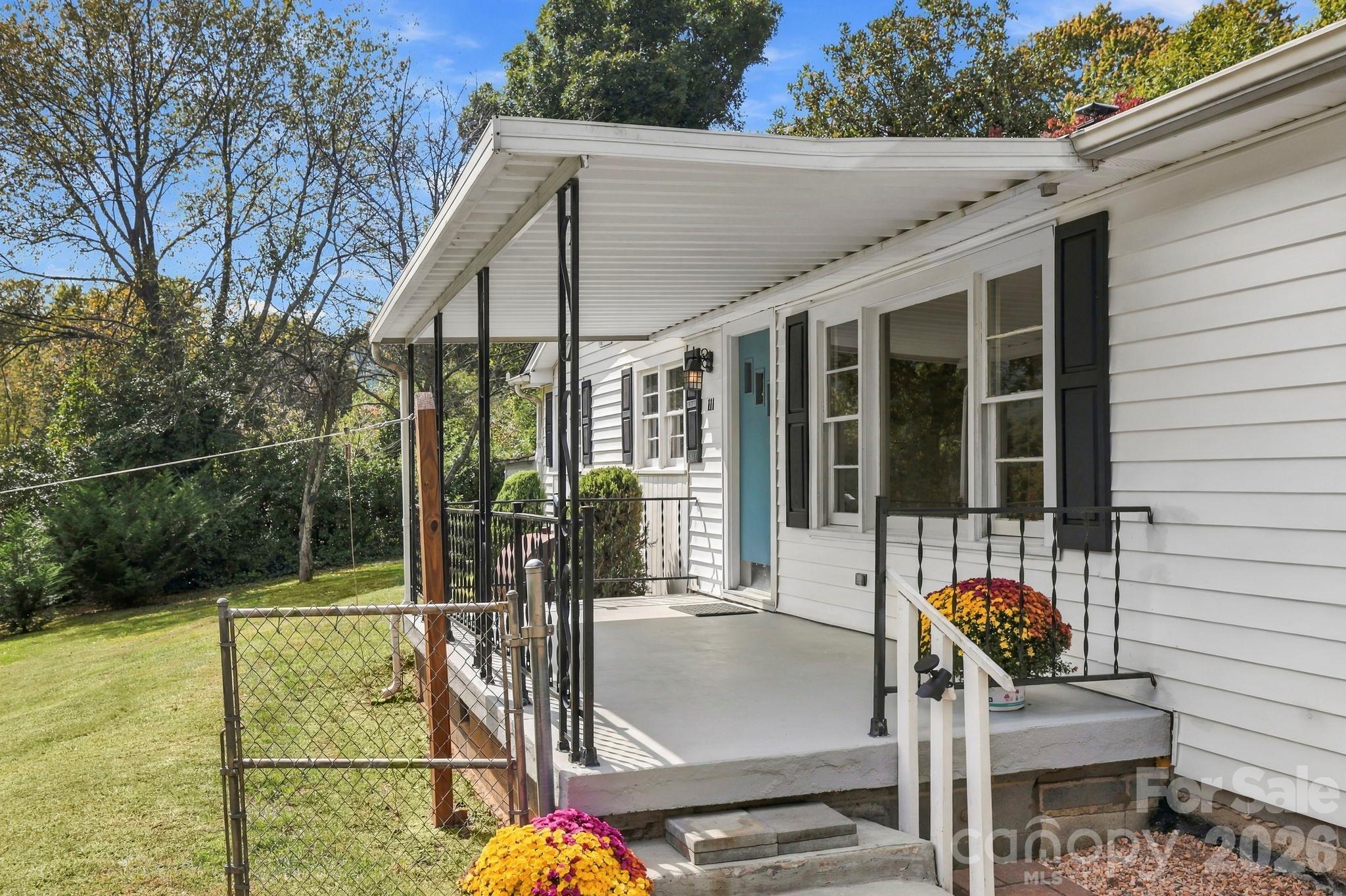 111 Sherwood Road Property Photo 6