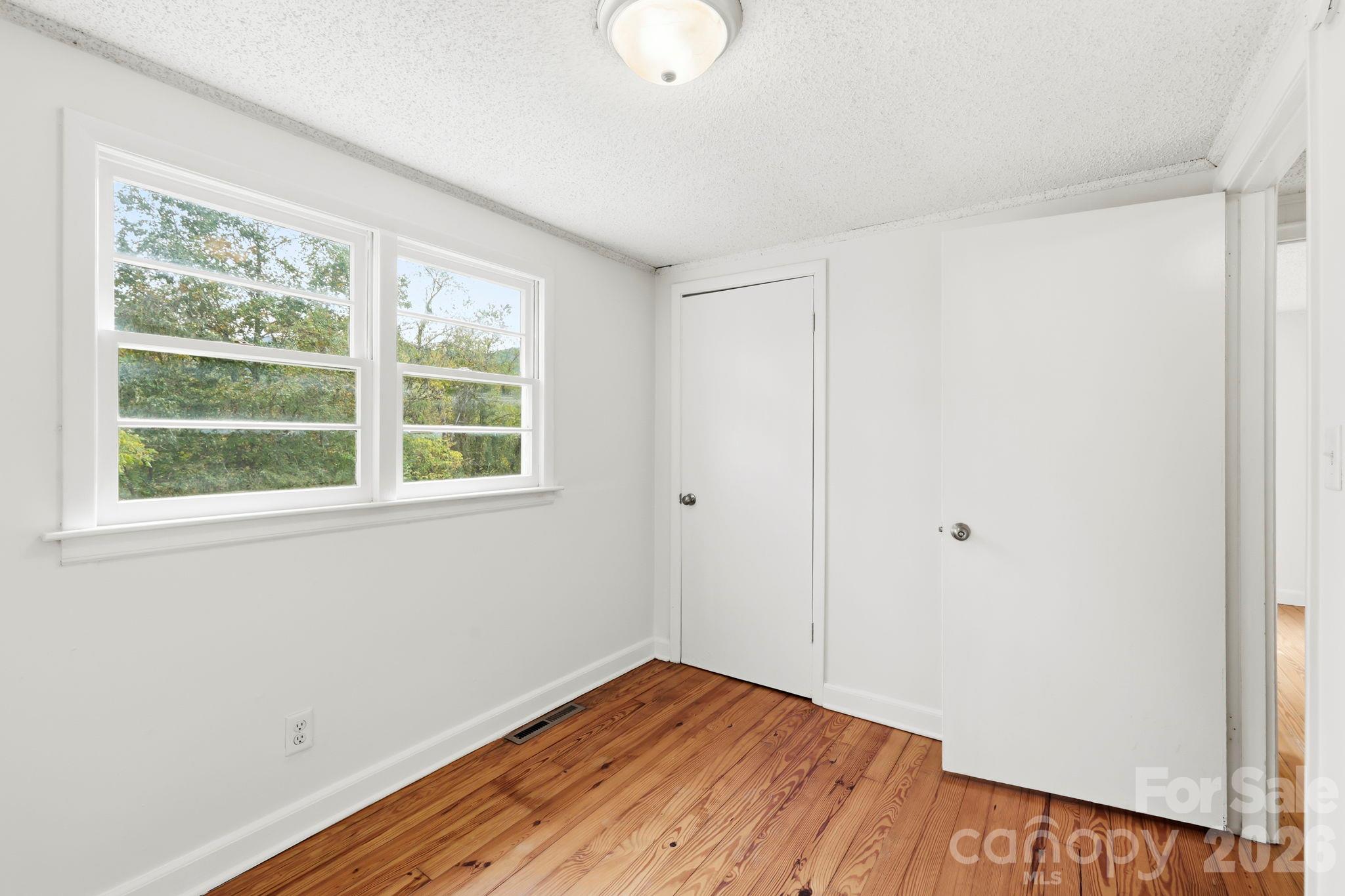 111 Sherwood Road Property Photo 22