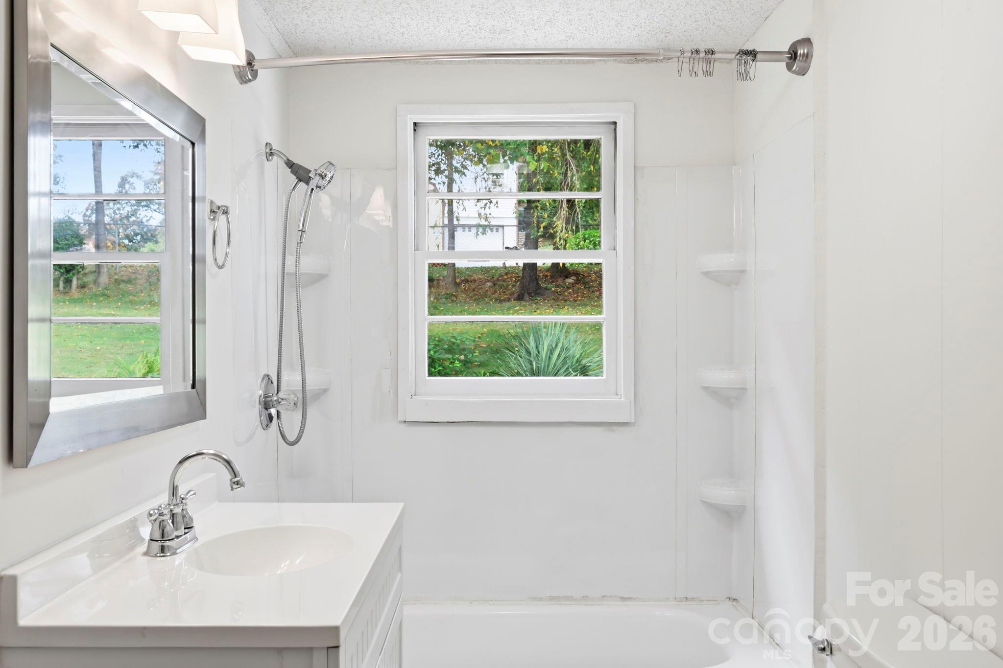 111 Sherwood Road Property Photo 25
