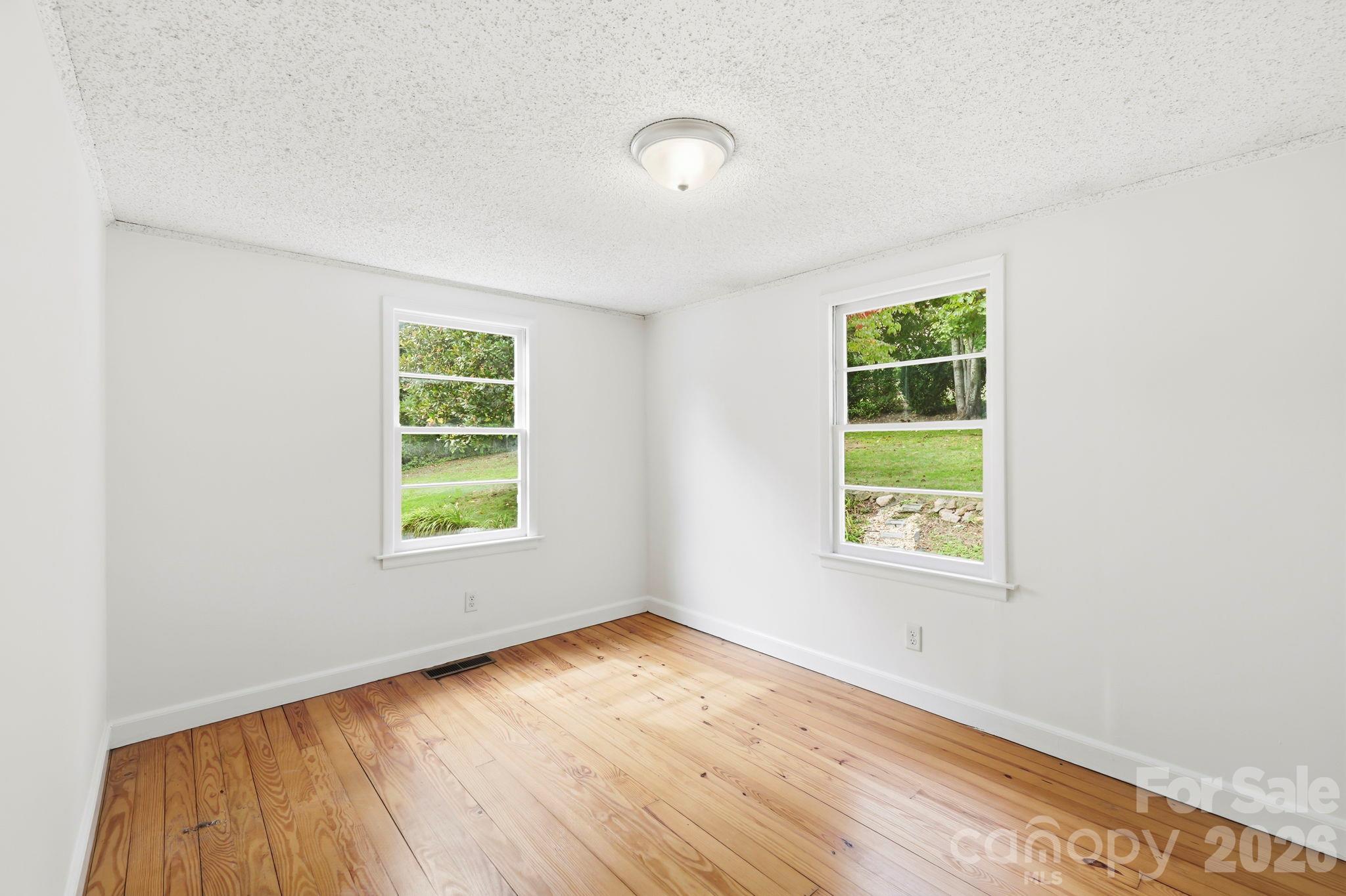 111 Sherwood Road Property Photo 29