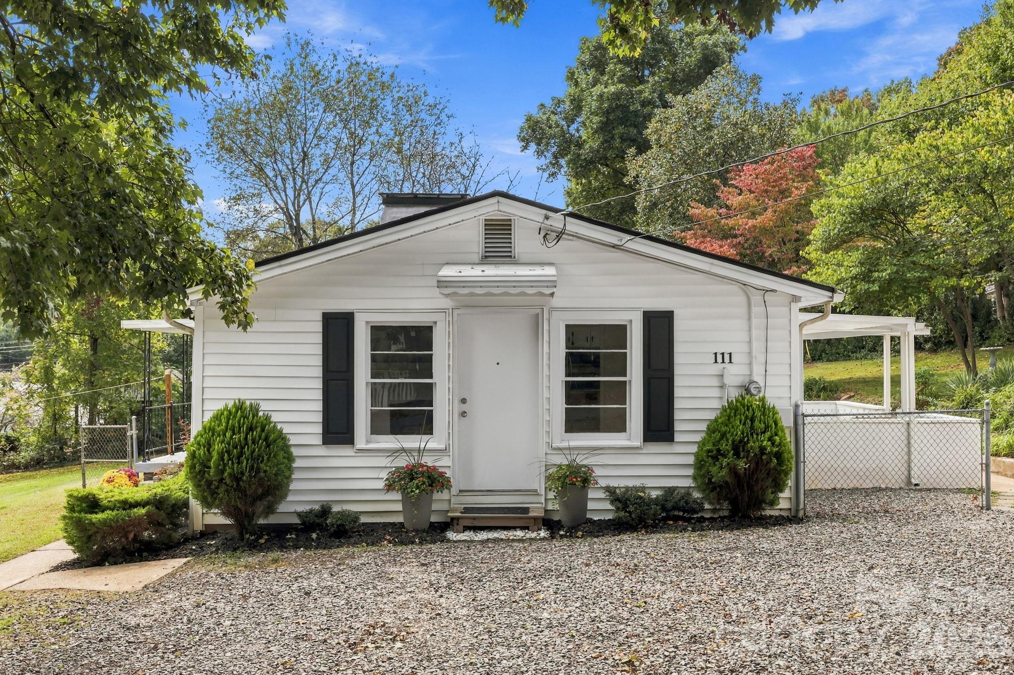 111 Sherwood Road Property Photo 33
