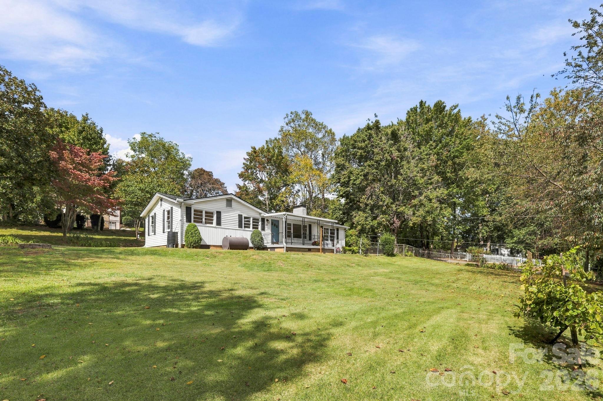 111 Sherwood Road Property Photo 34