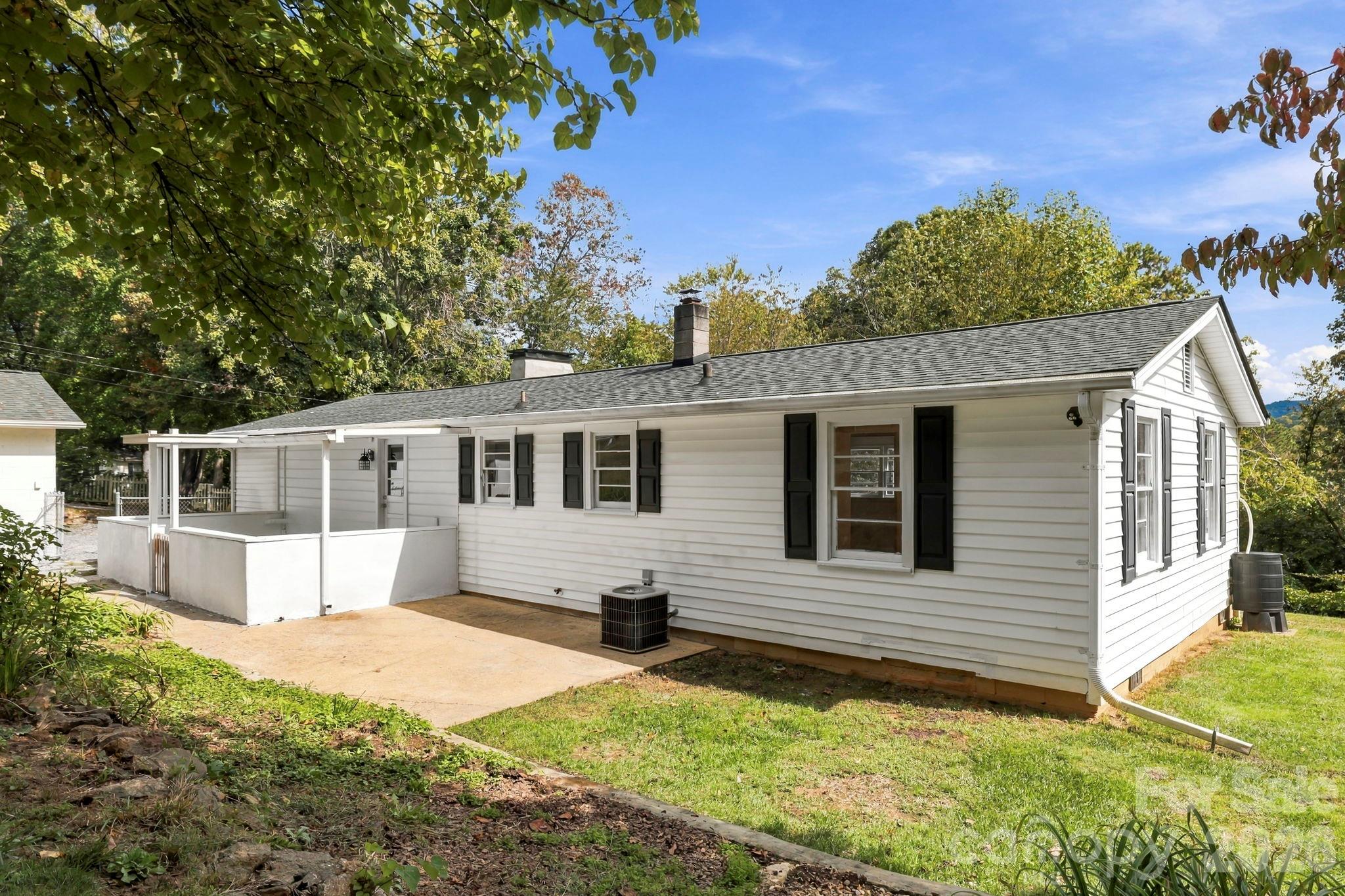 111 Sherwood Road Property Photo 36