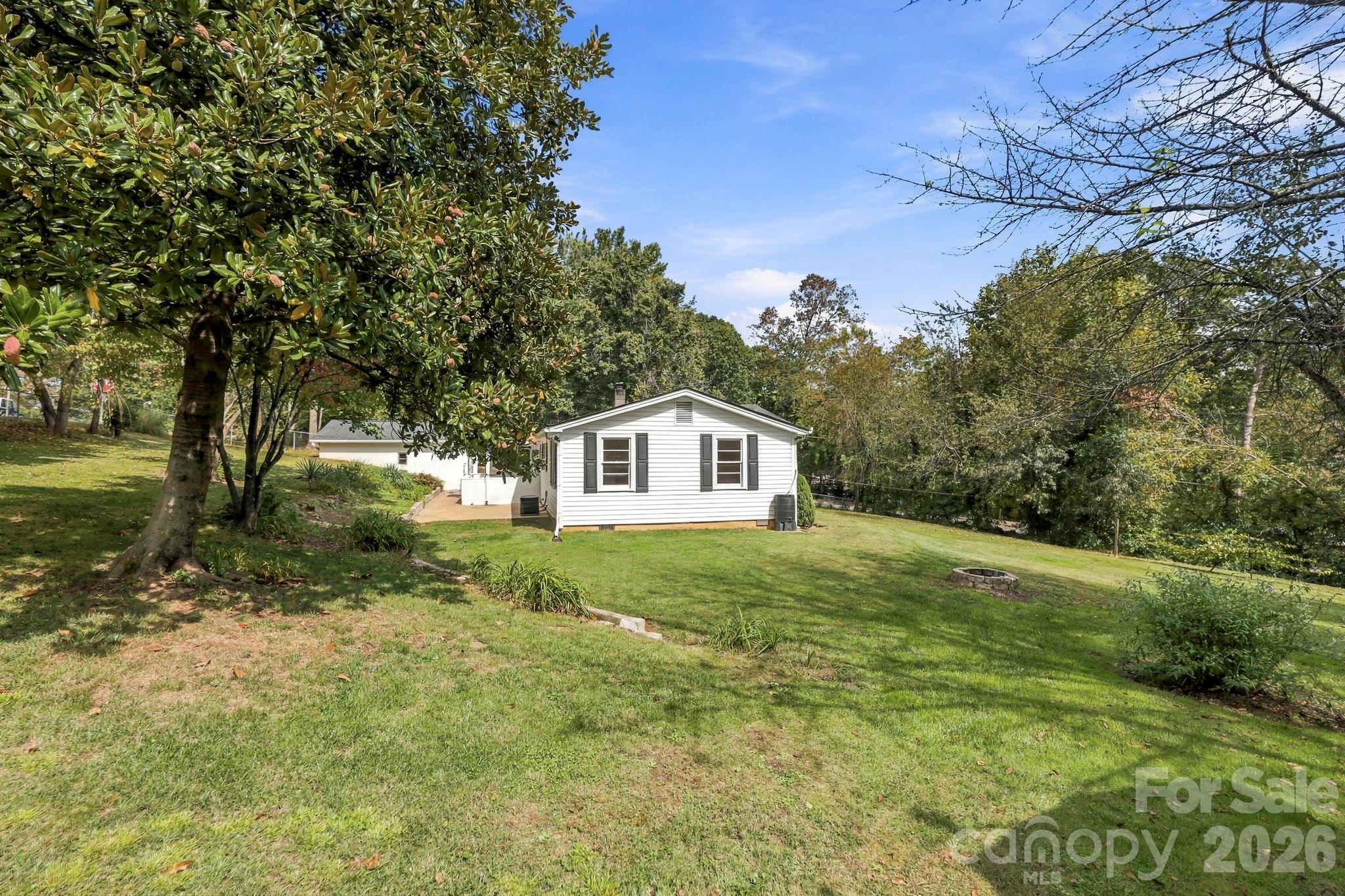 111 Sherwood Road Property Photo 38