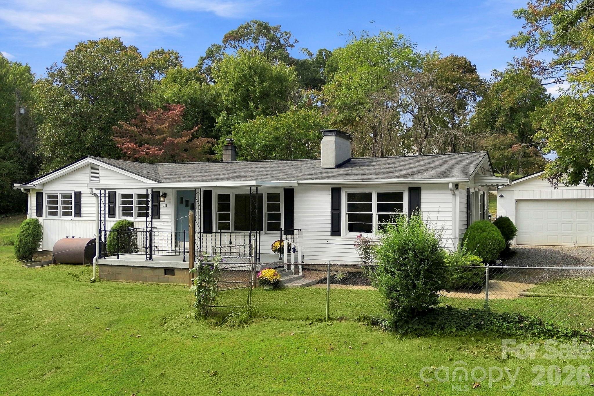 111 Sherwood Road Property Photo 41