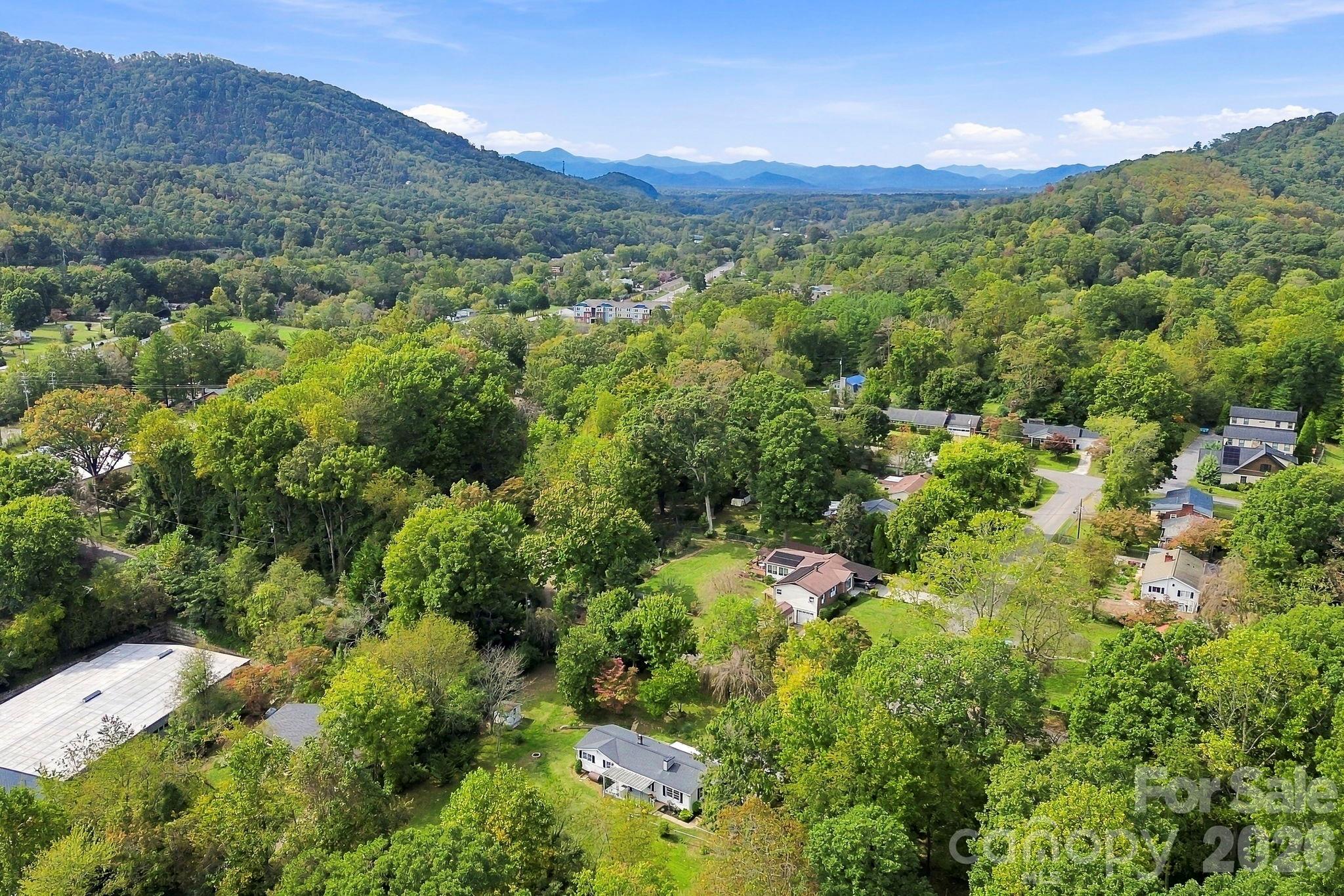 111 Sherwood Road Property Photo 44
