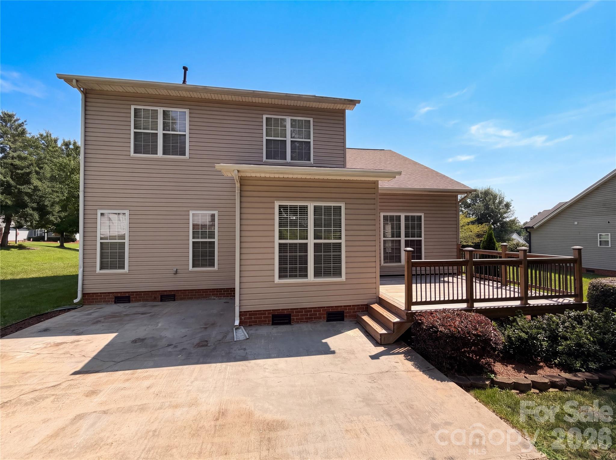 209 Silver Birch Lane Property Photo 2