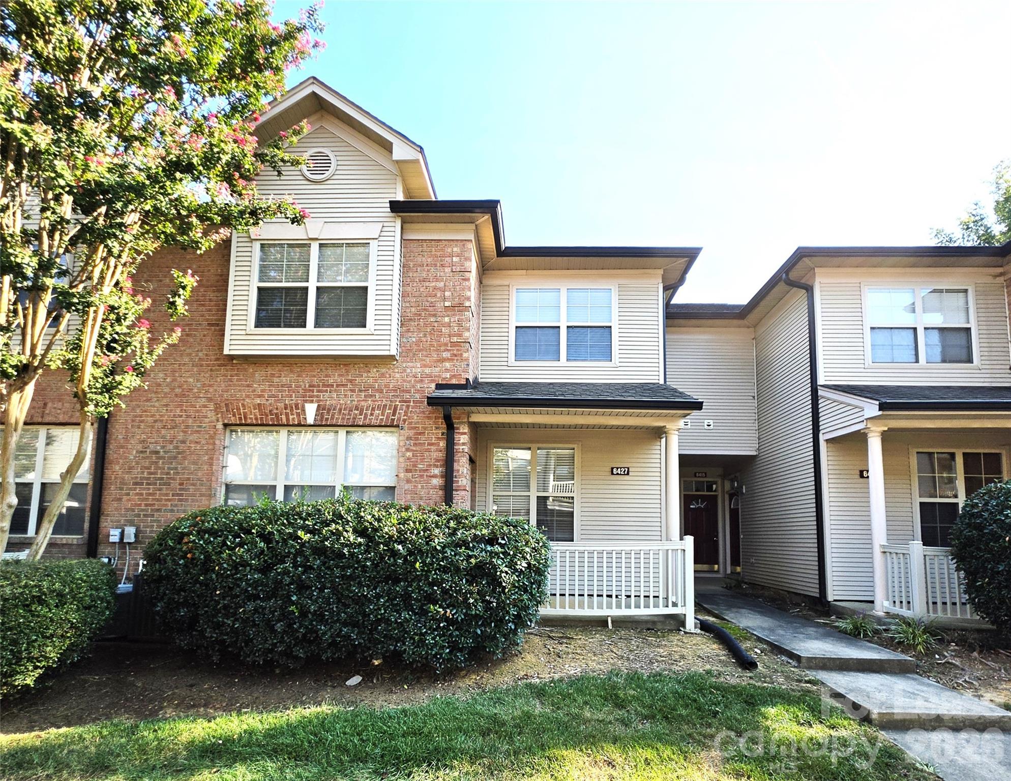 6427 Quarterbridge Lane Property Photo 1