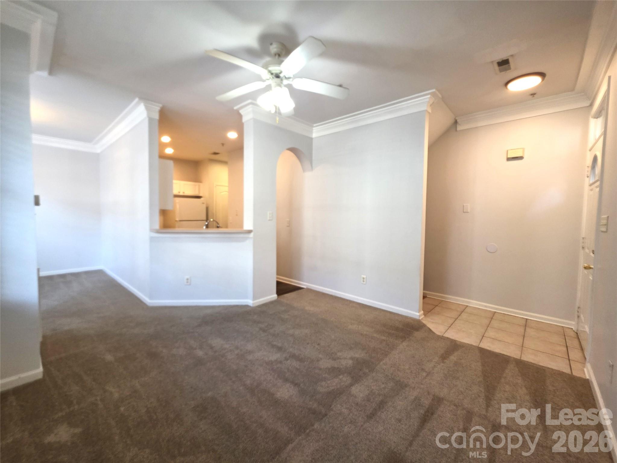 6427 Quarterbridge Lane Property Photo 4