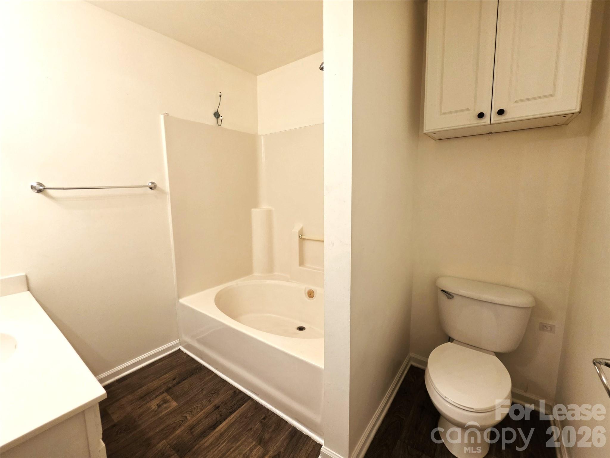 6427 Quarterbridge Lane Property Photo 12