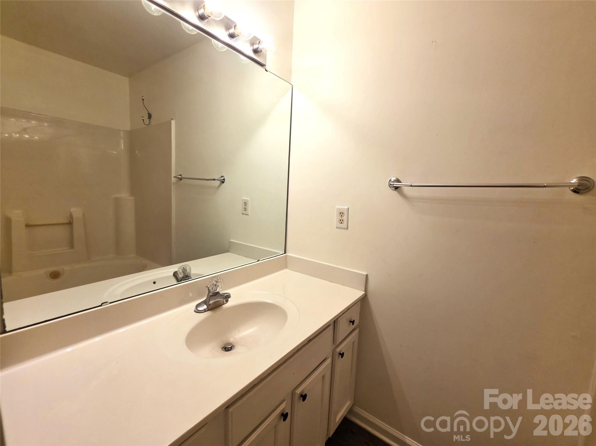 6427 Quarterbridge Lane Property Photo 13