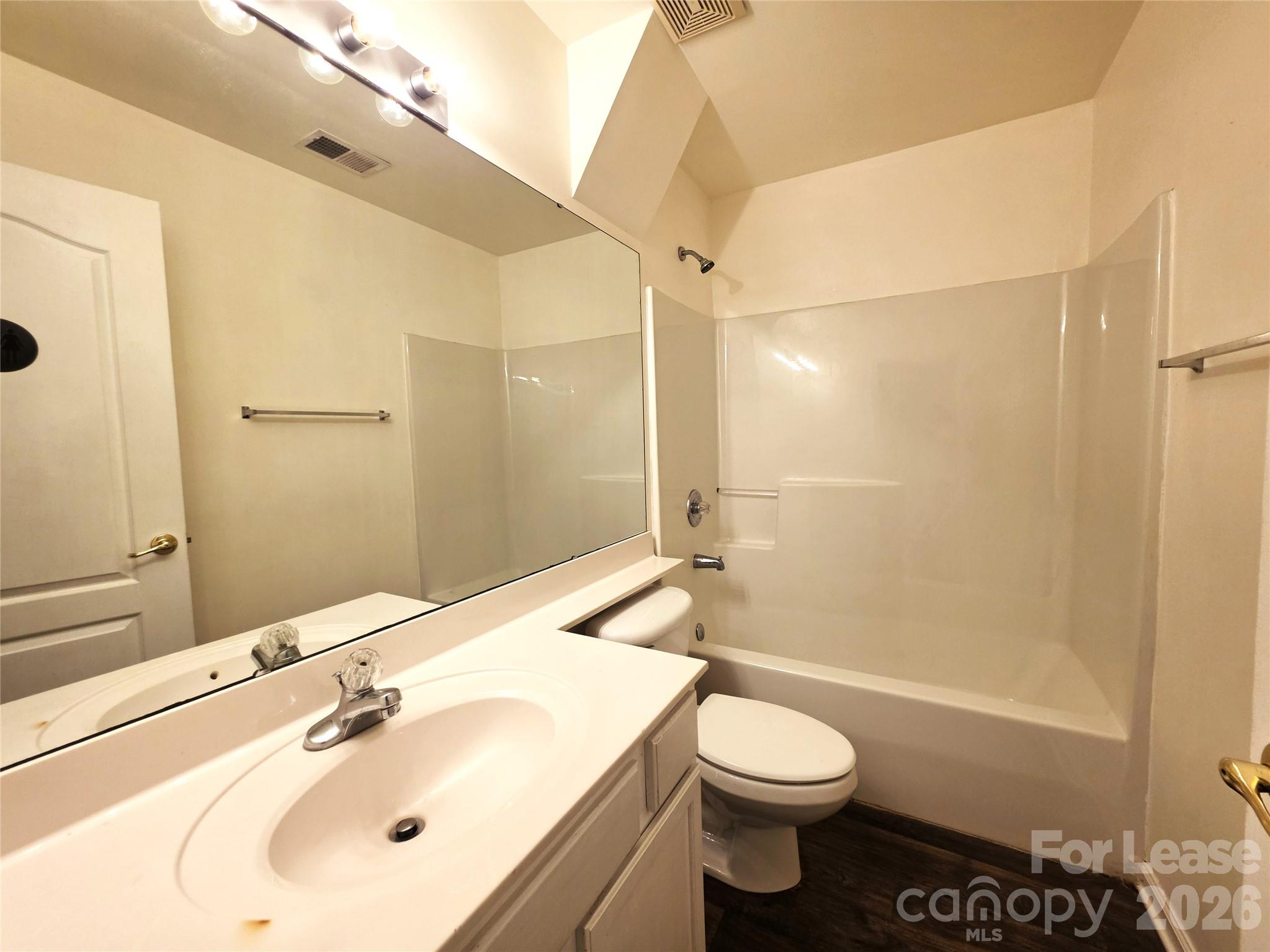 6427 Quarterbridge Lane Property Photo 17