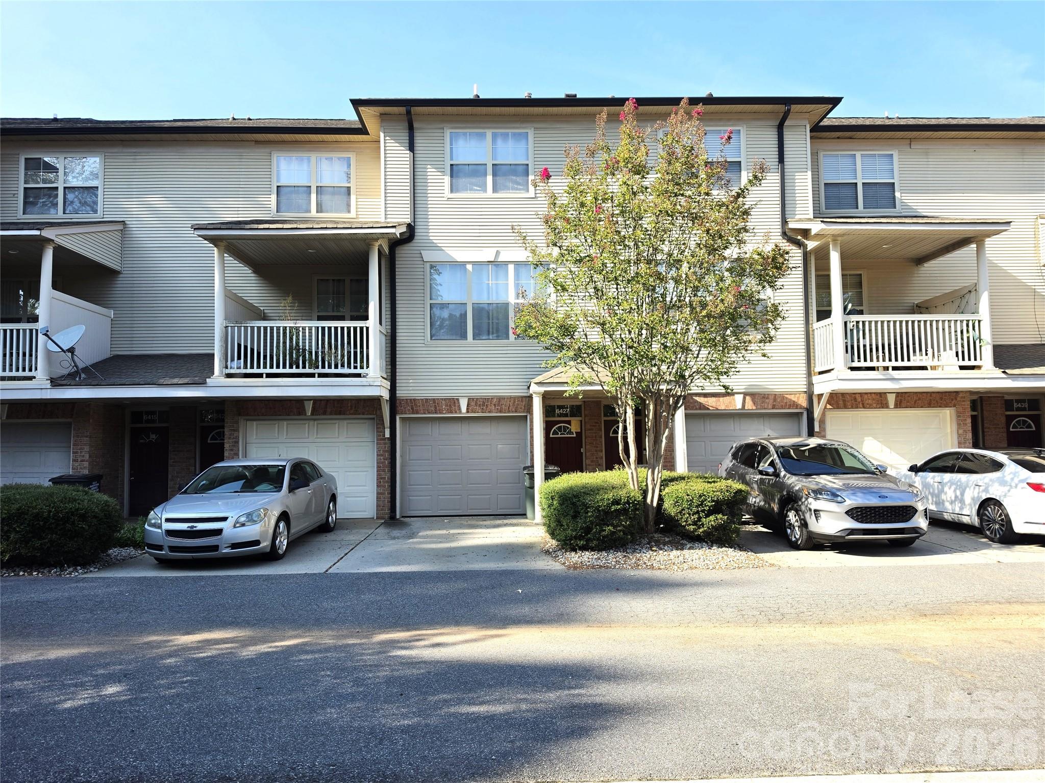 6427 Quarterbridge Lane Property Photo 20