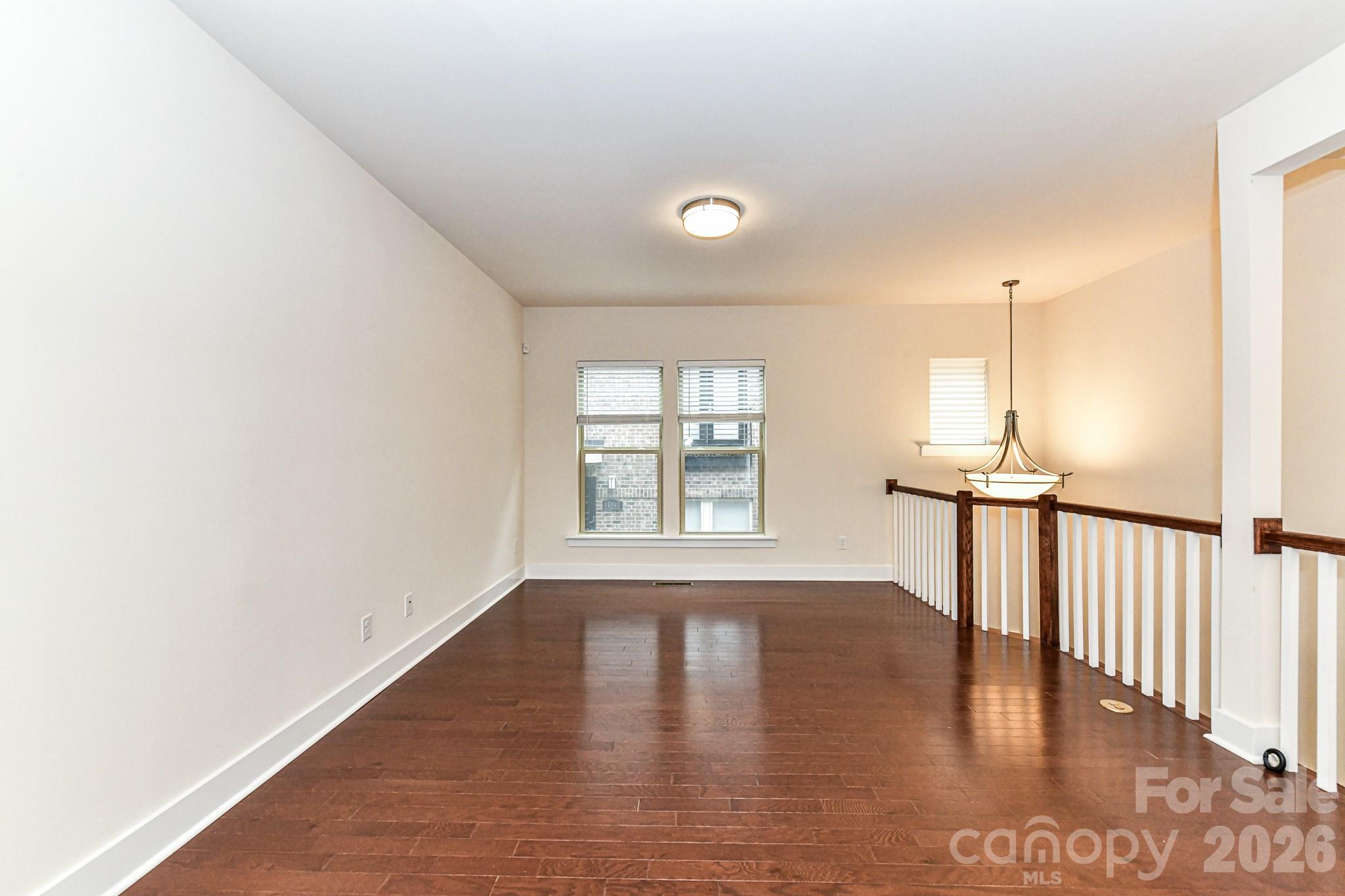 12018 Brooklyn Avenue Property Photo 4
