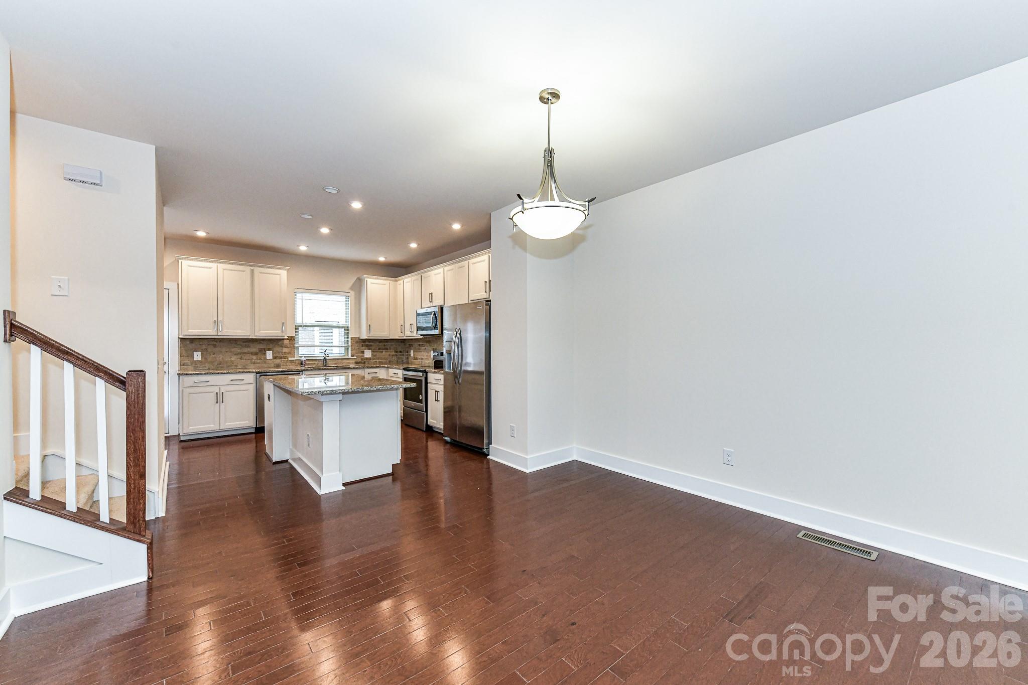 12018 Brooklyn Avenue Property Photo 9