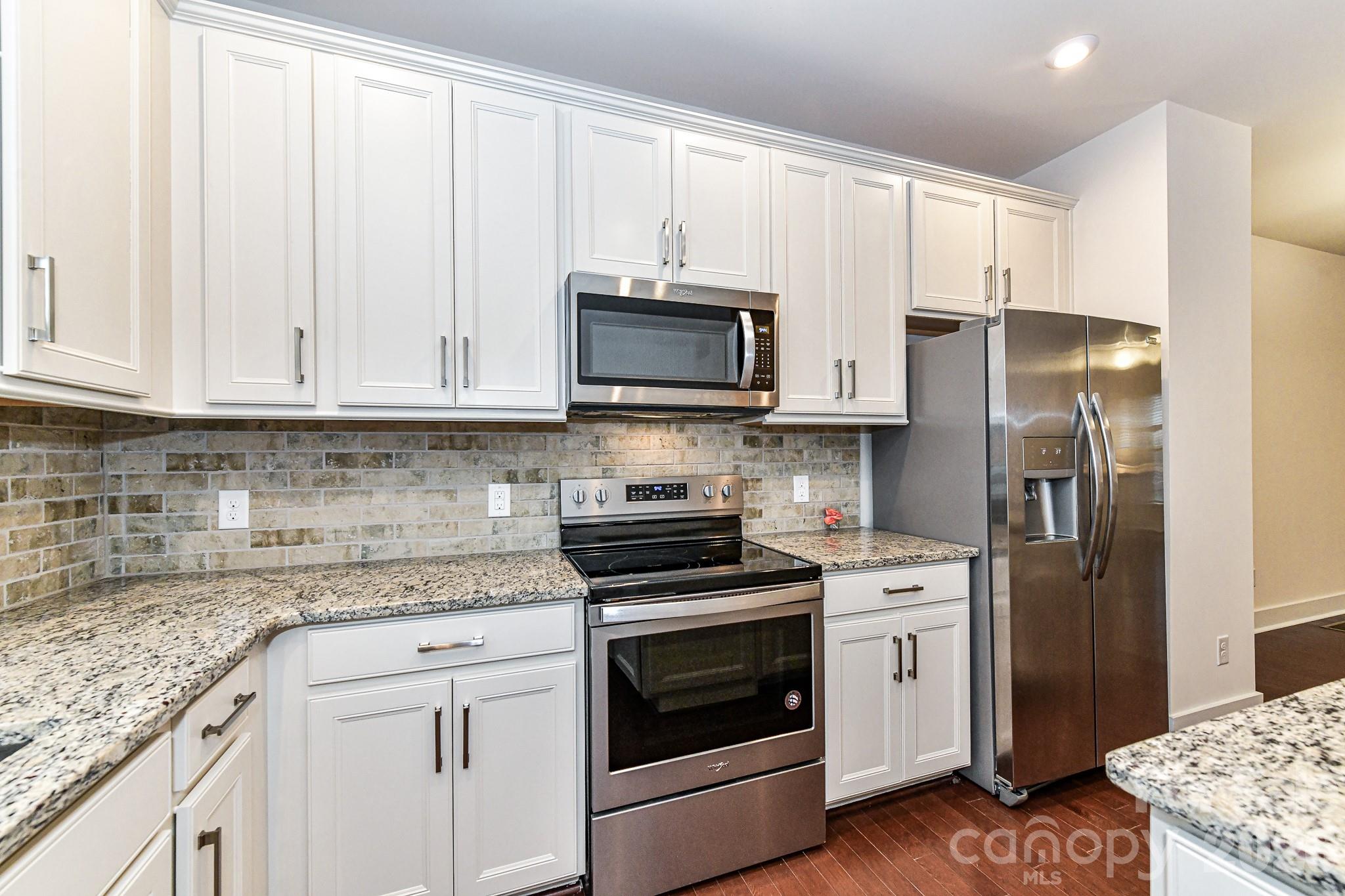 12018 Brooklyn Avenue Property Photo 13