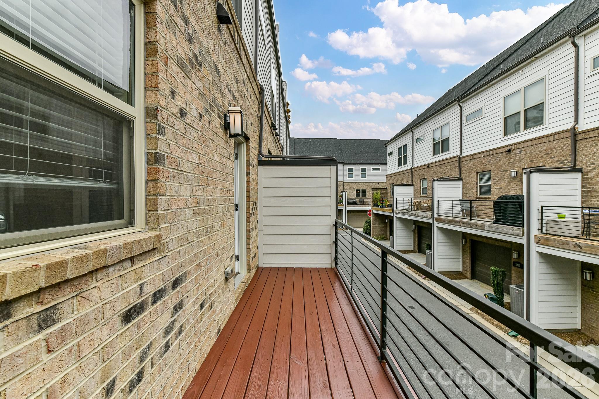 12018 Brooklyn Avenue Property Photo 18