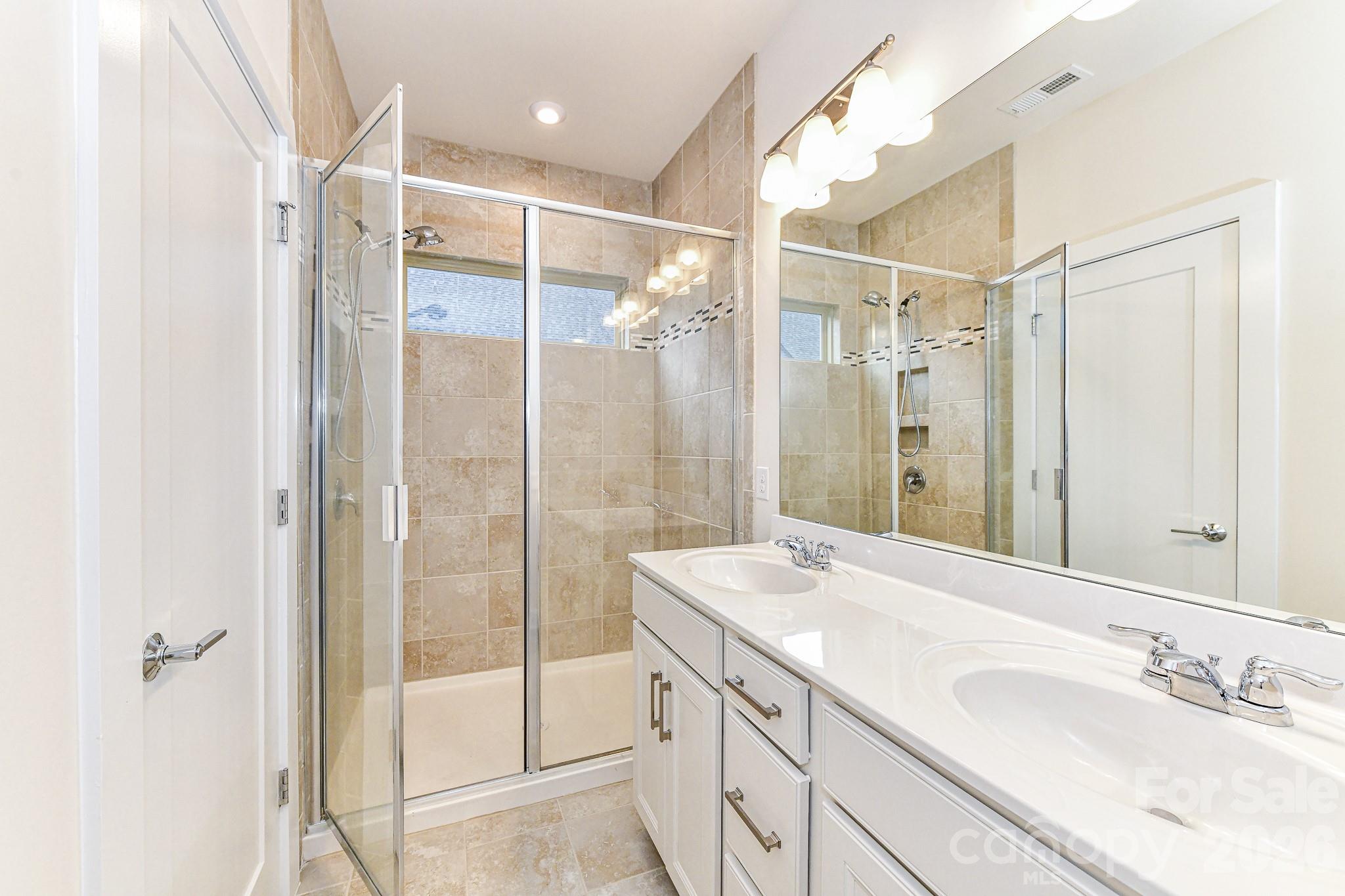 12018 Brooklyn Avenue Property Photo 23
