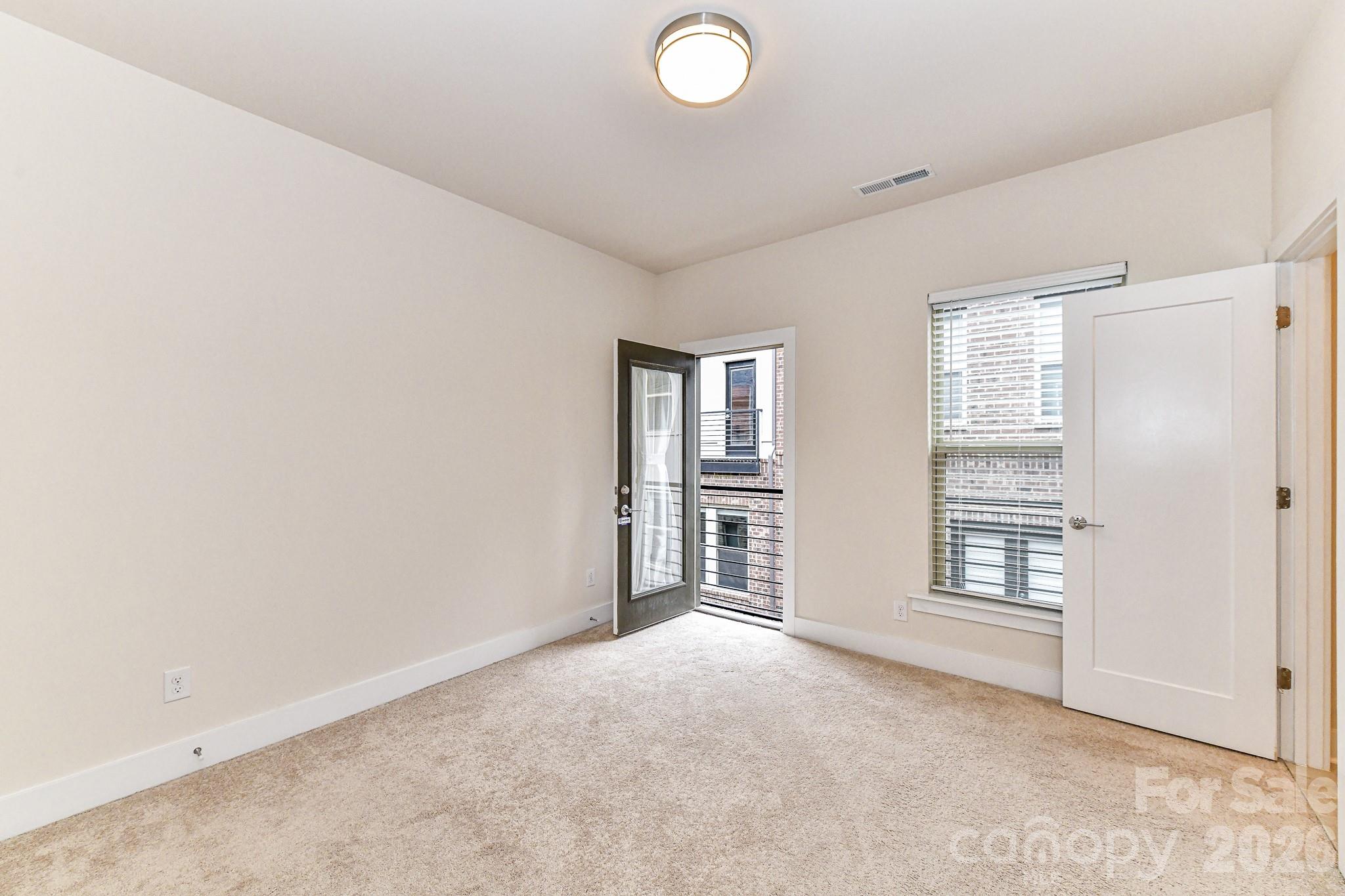 12018 Brooklyn Avenue Property Photo 24
