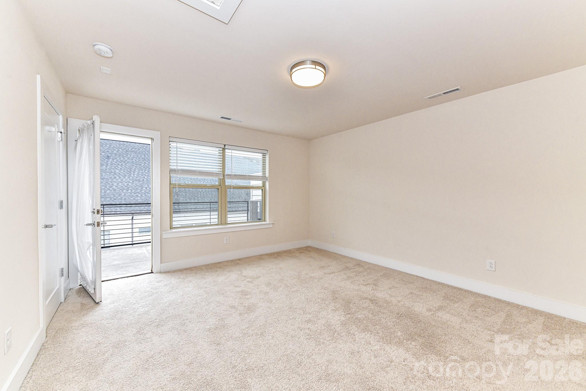 12018 Brooklyn Avenue Property Photo 33