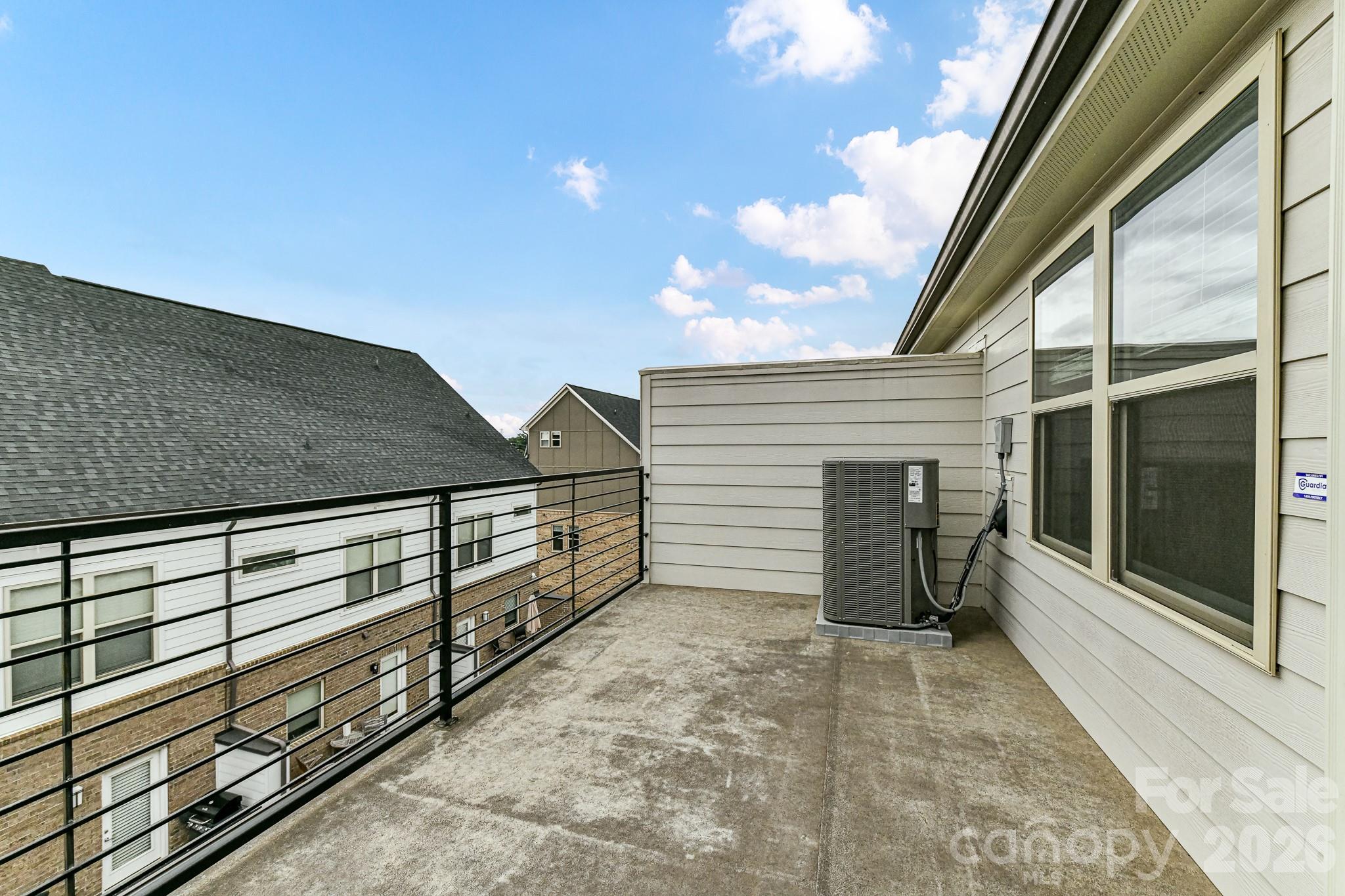 12018 Brooklyn Avenue Property Photo 35