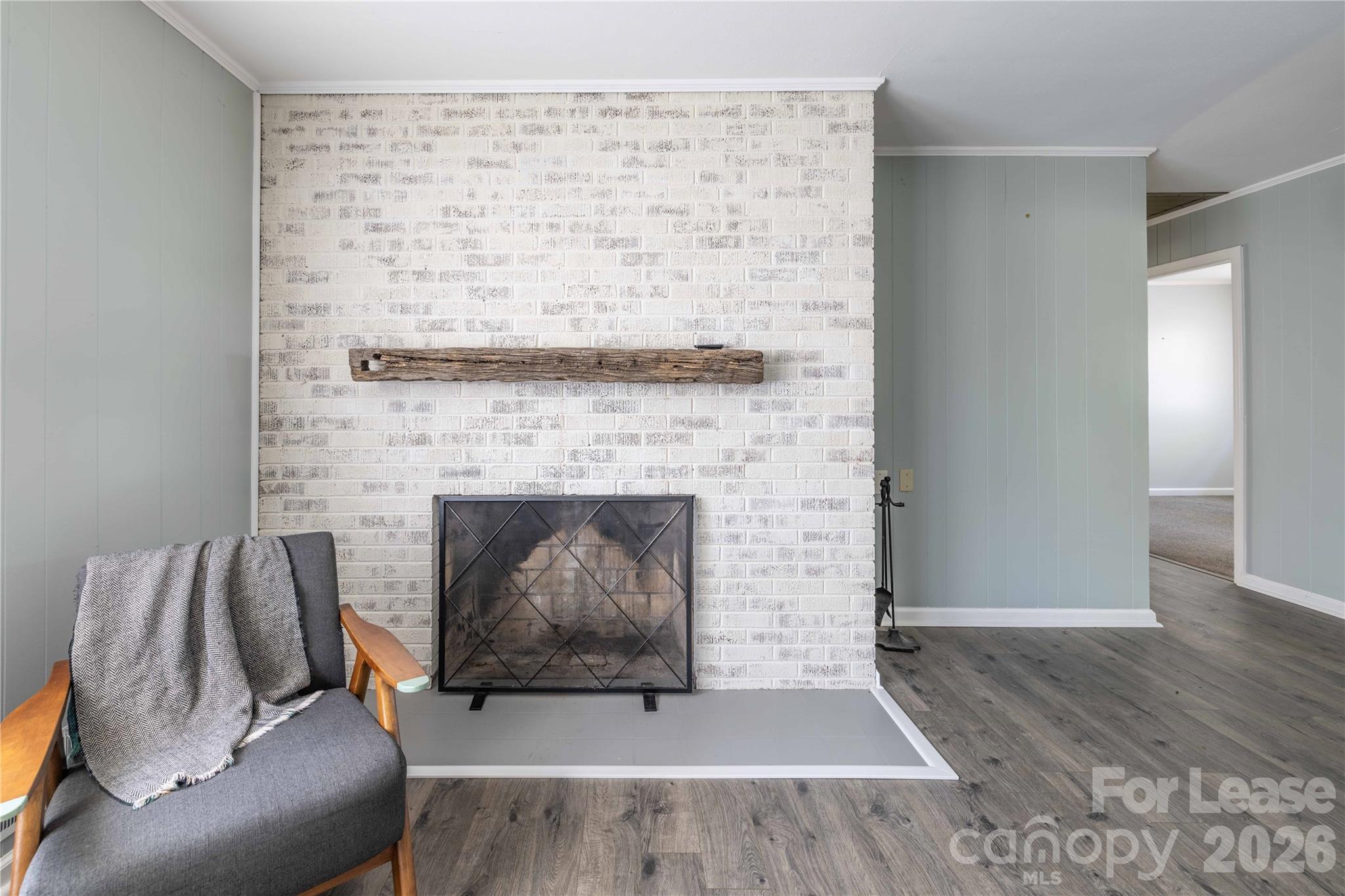 34 Willow Street Property Photo 6