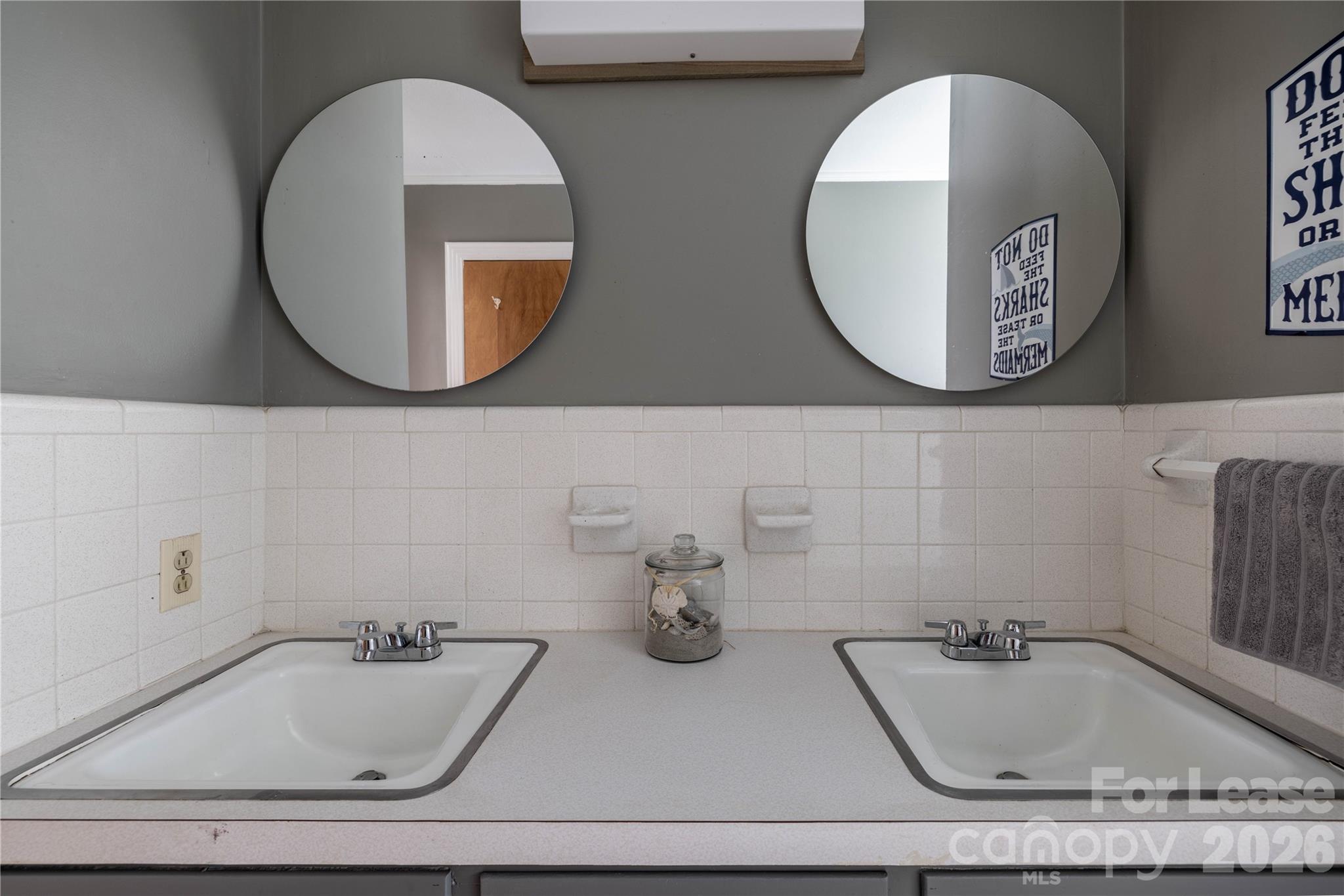 34 Willow Street Property Photo 22
