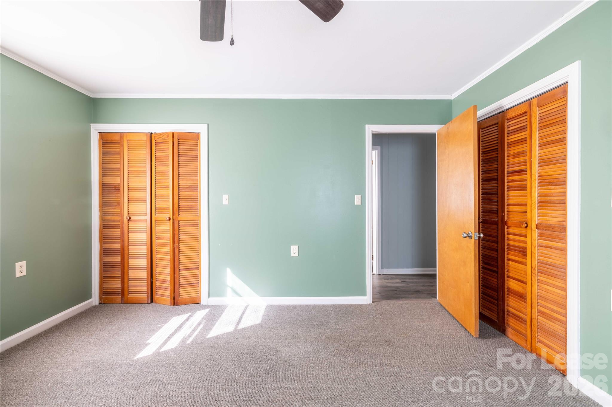 34 Willow Street Property Photo 25