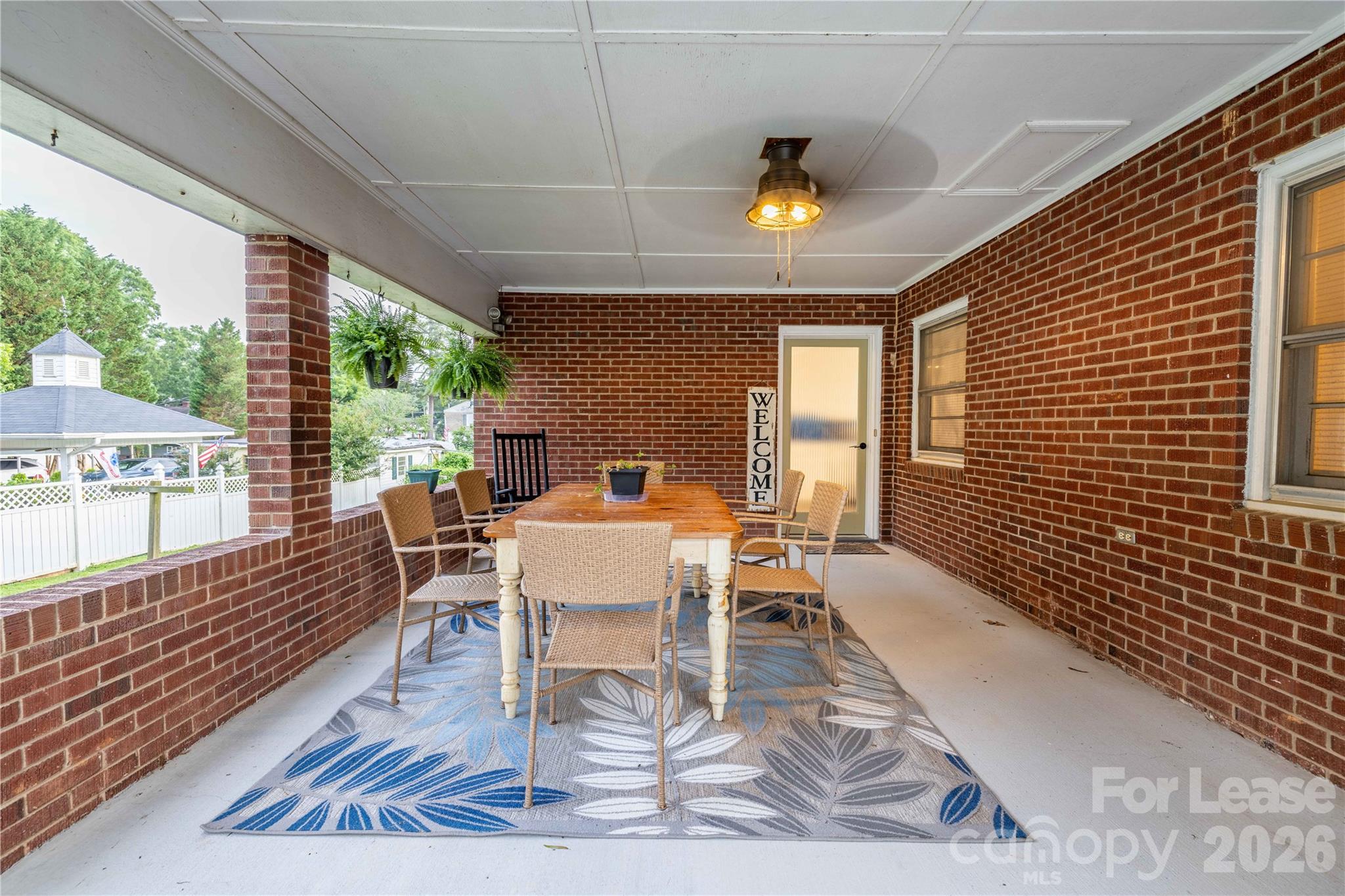 34 Willow Street Property Photo 39