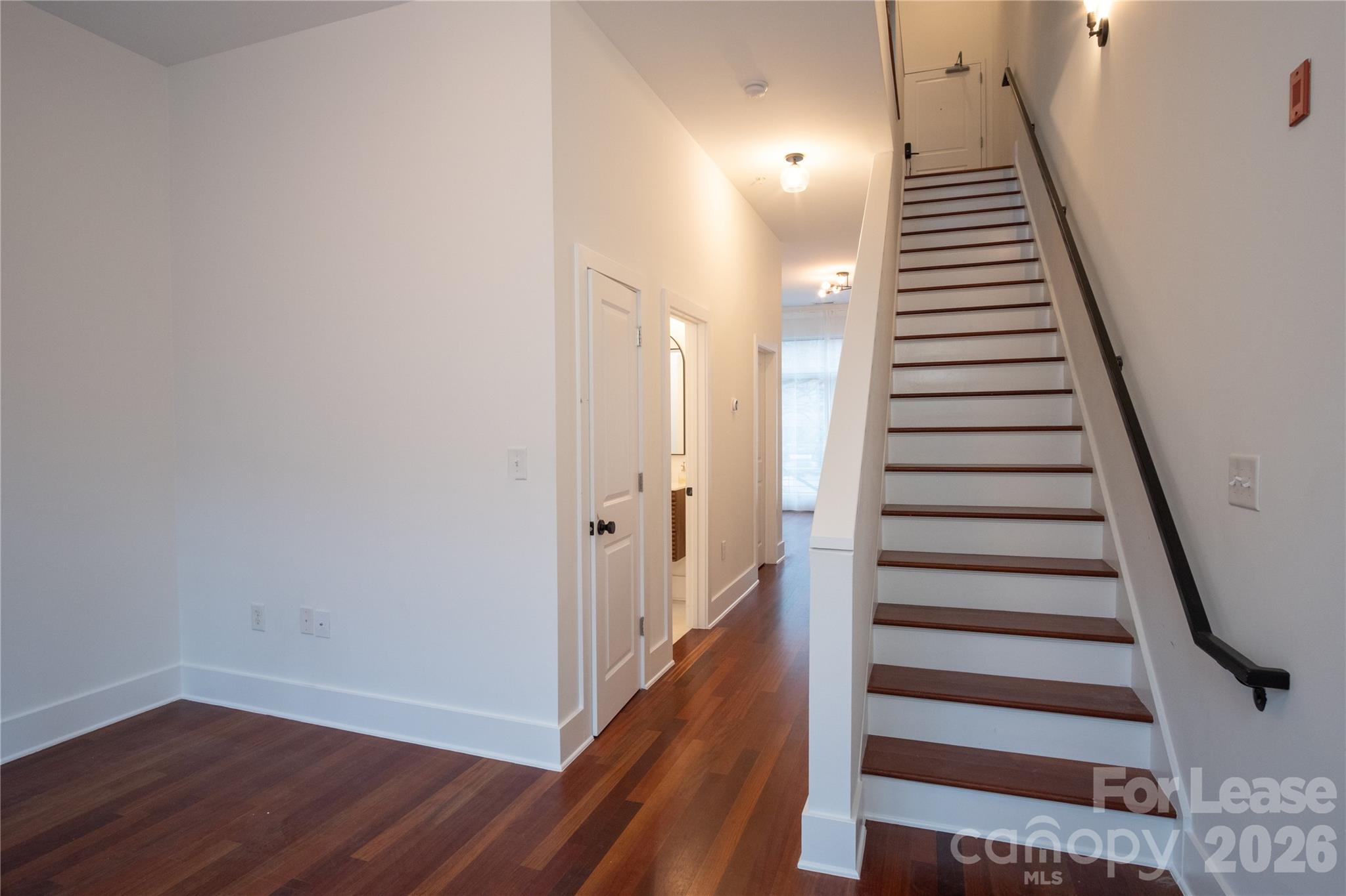 2133 Southend Drive 303 Property Photo 8