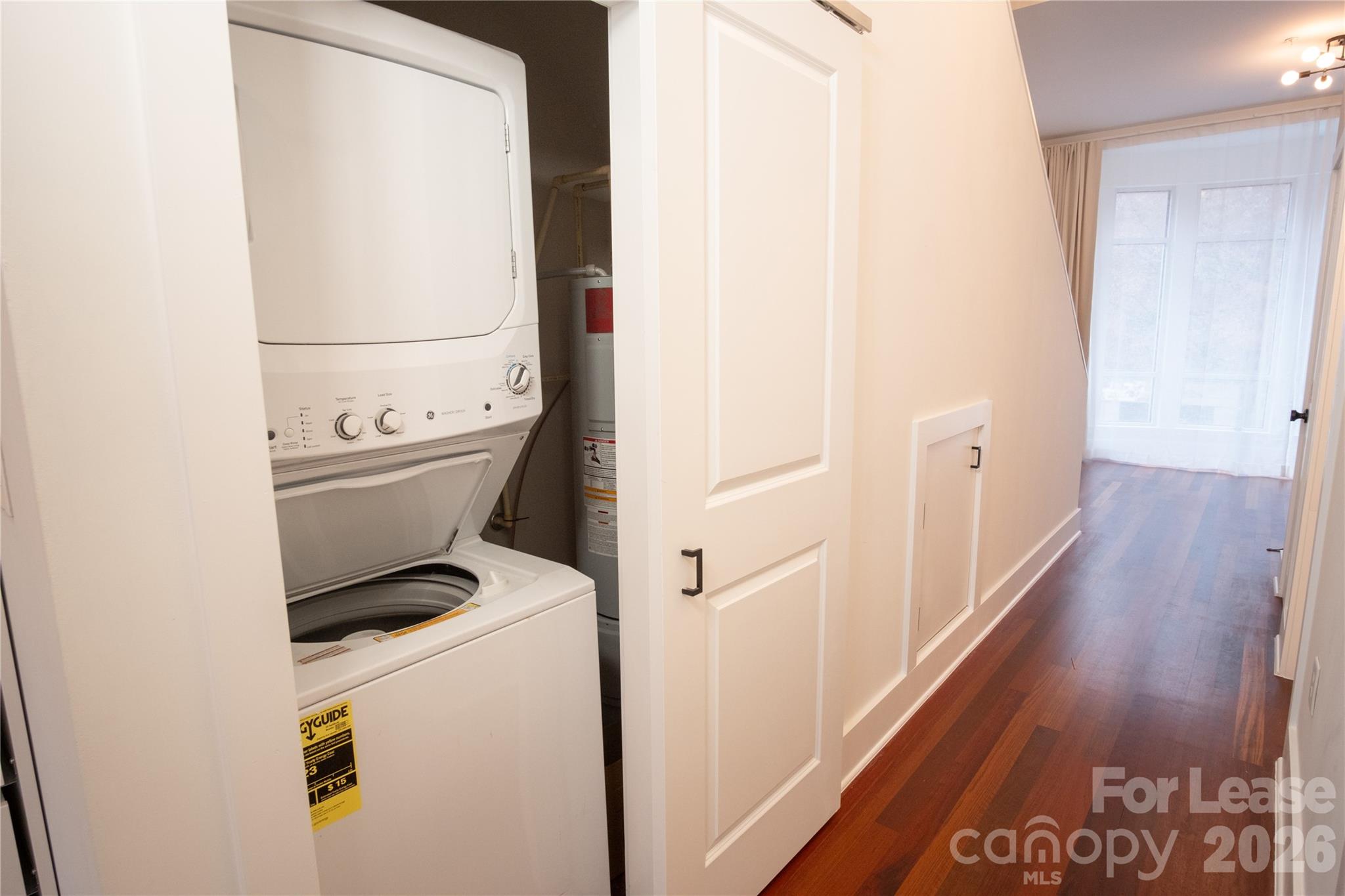 2133 Southend Drive 303 Property Photo 12