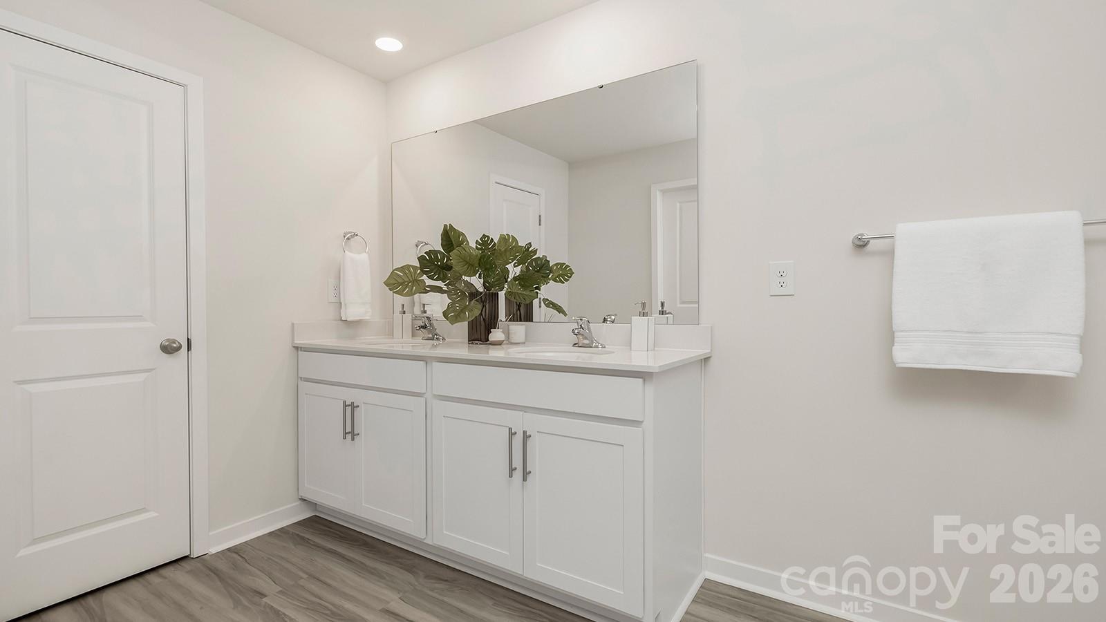 226 Lauren Lane Property Photo 15