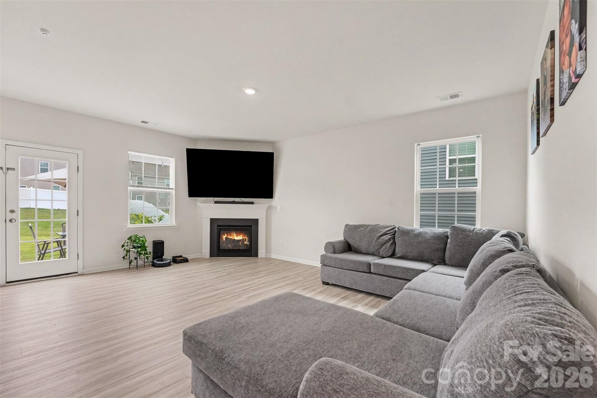 3674 Charles Street Property Photo 3