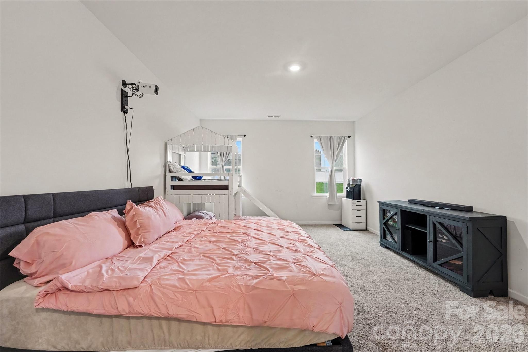 3674 Charles Street Property Photo 10