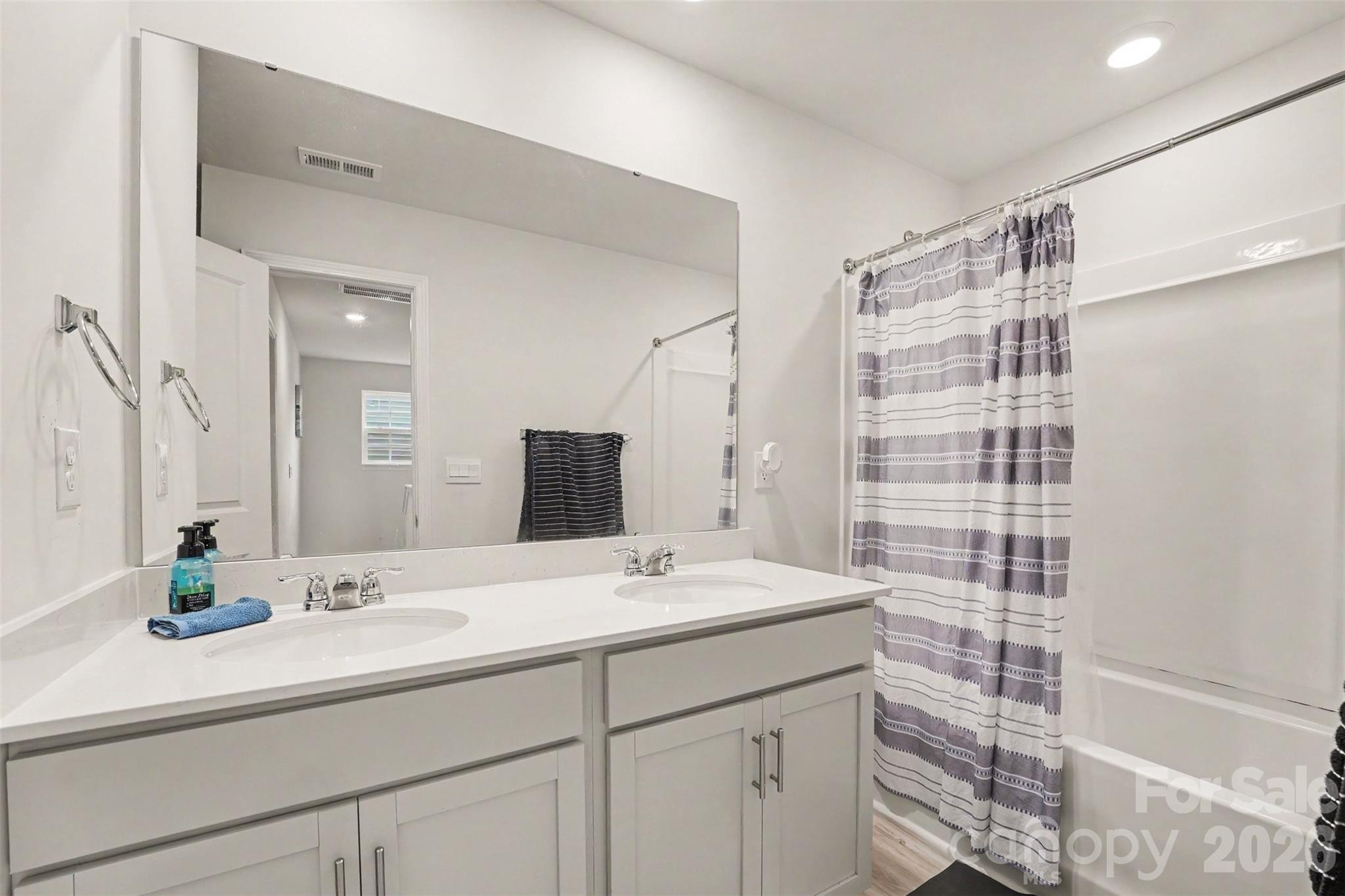 3674 Charles Street Property Photo 17