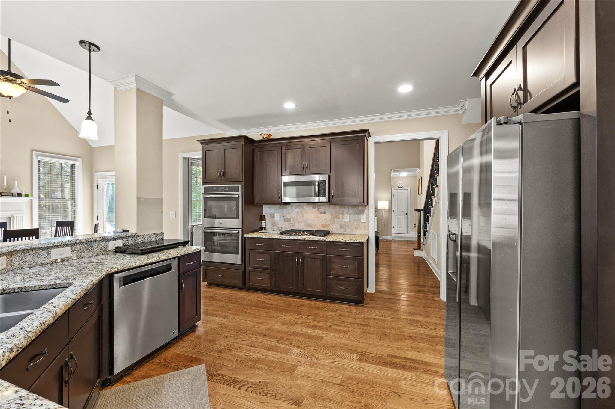 7748 Village Parkway Property Photo 8