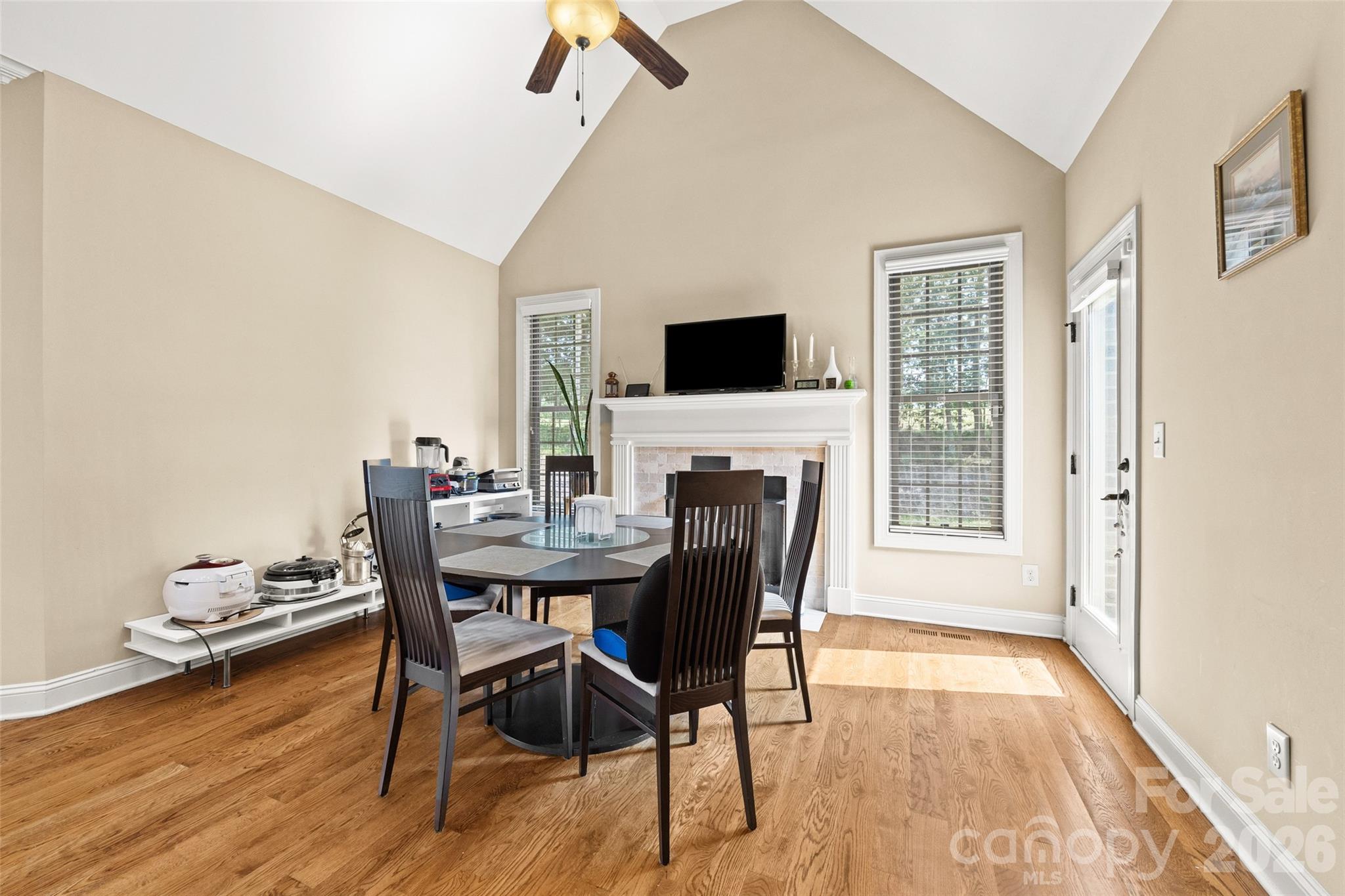 7748 Village Parkway Property Photo 12