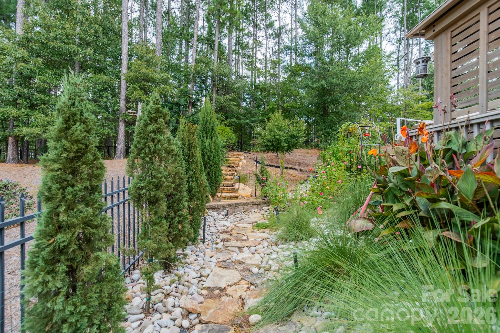317 Holdsworth Drive Property Photo 43