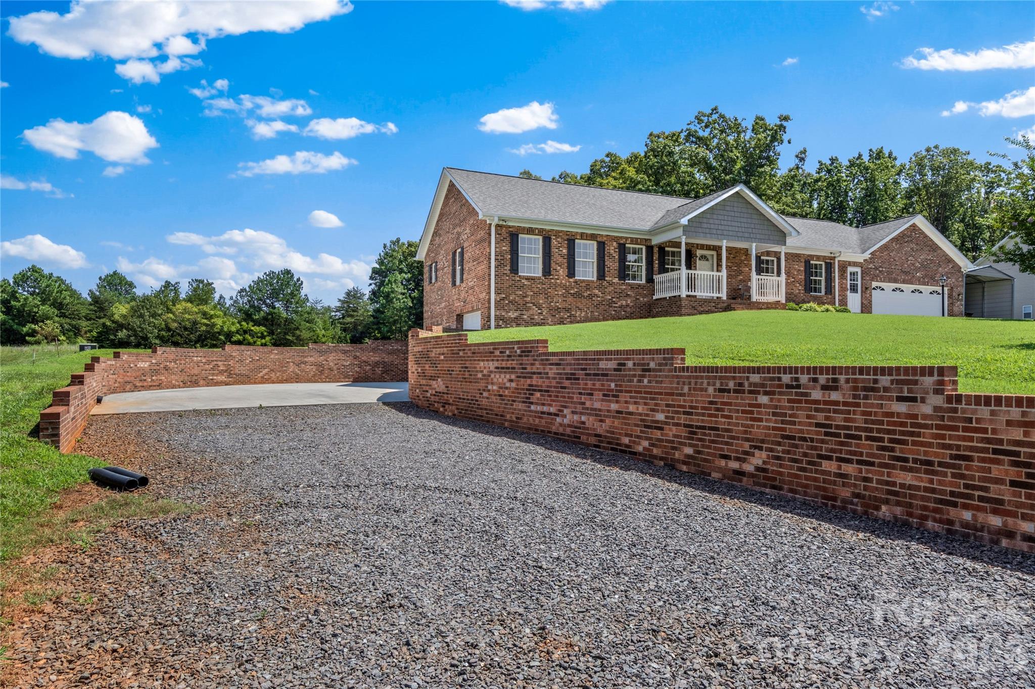 527 Howardtown Circle Property Photo 4