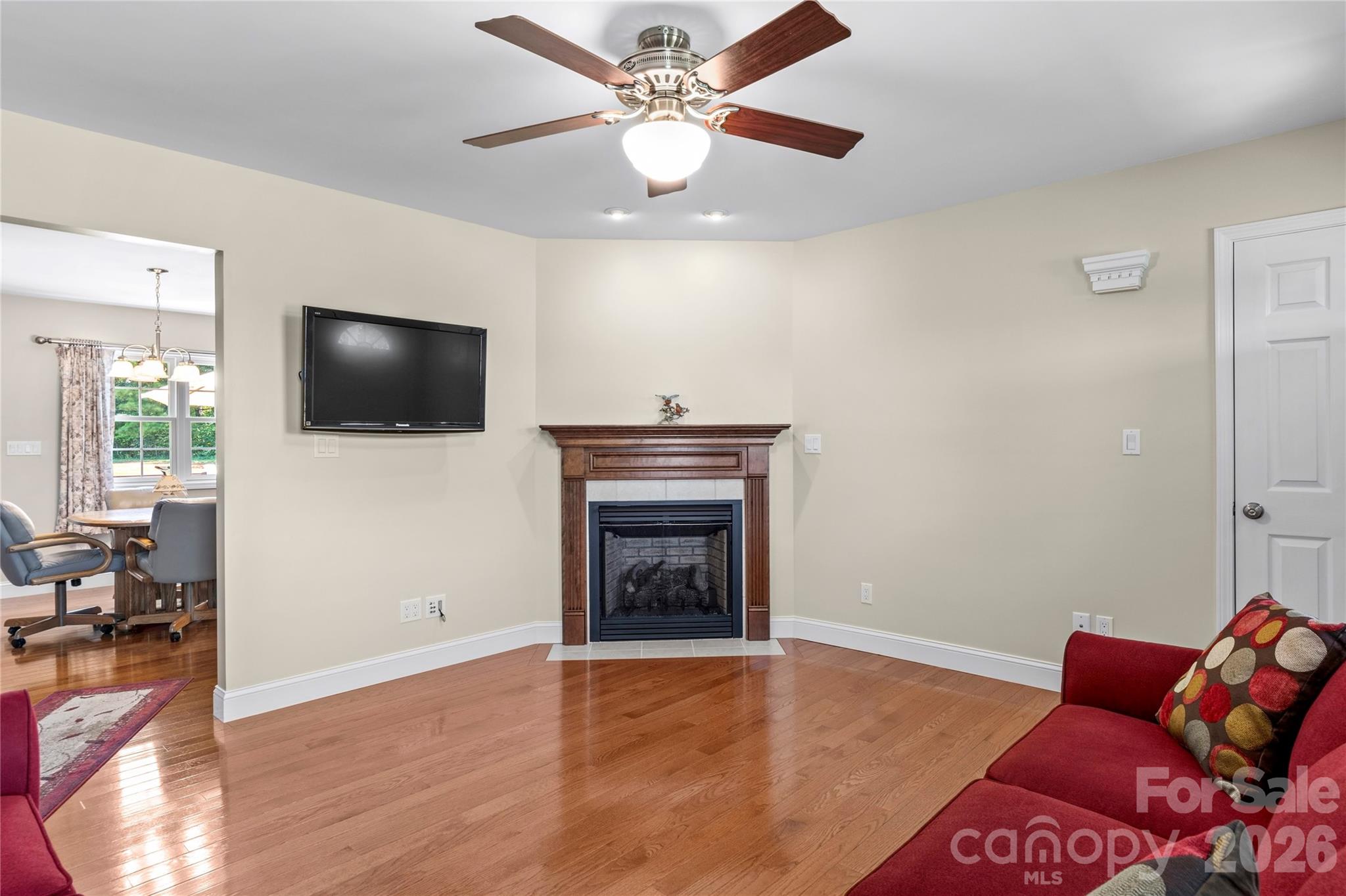 527 Howardtown Circle Property Photo 9
