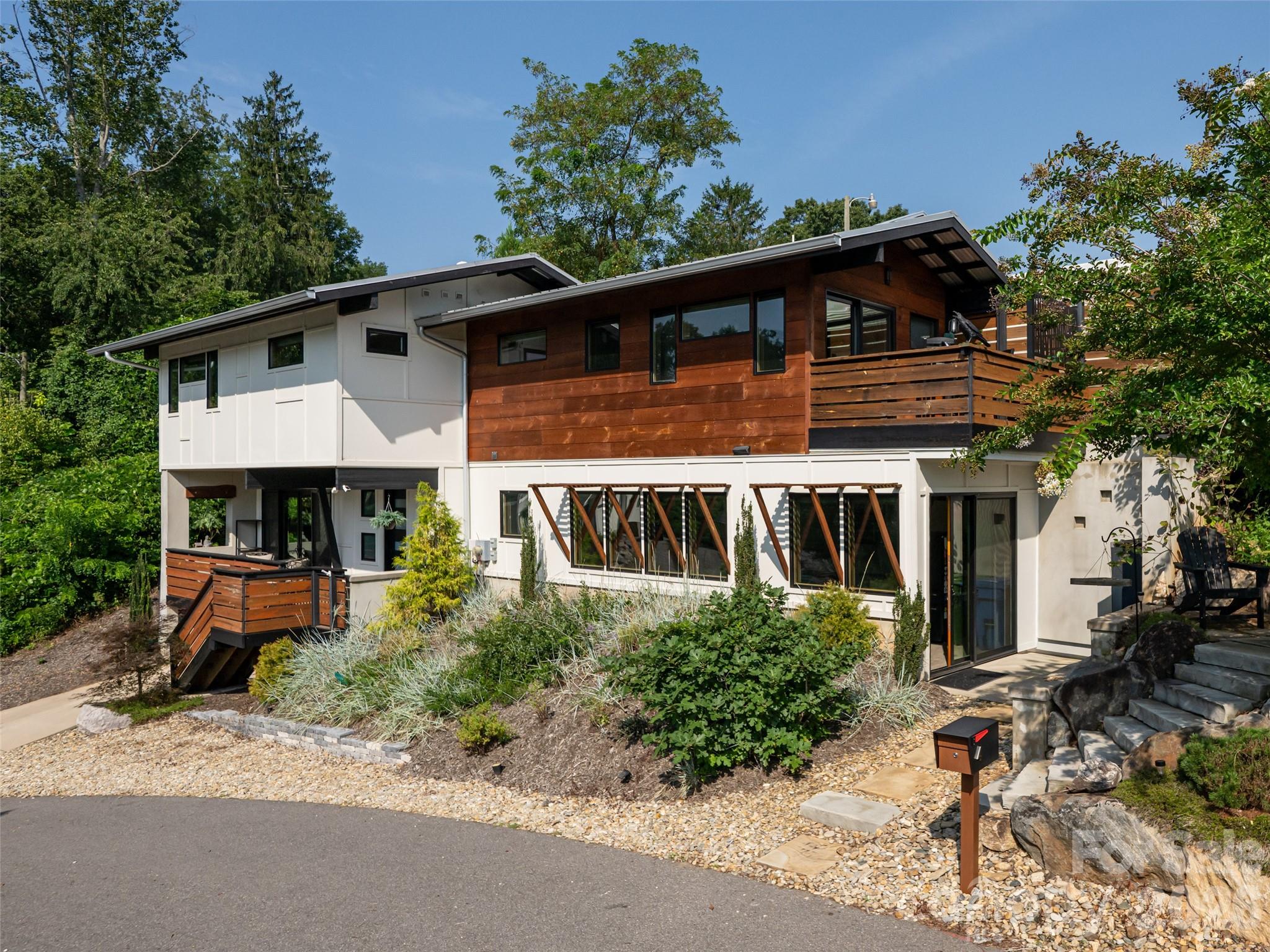 4 Osprey Trail Property Photo 1