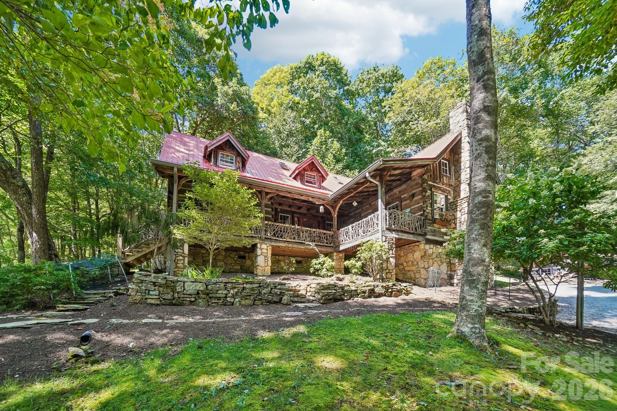 311 Wonderly Lane Property Photo 4
