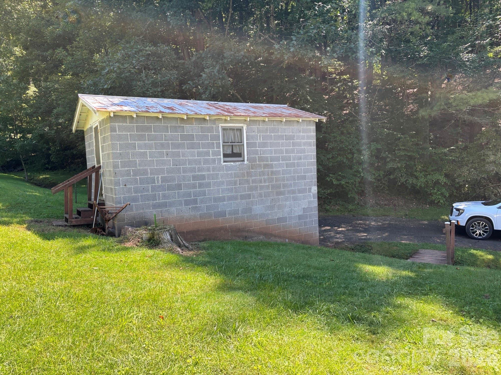 377 Sam Gouge Road Property Photo 25