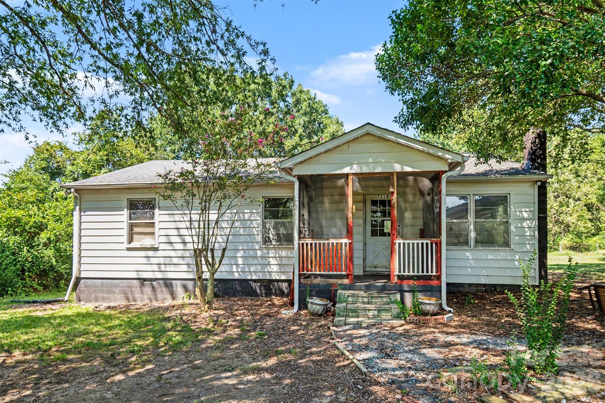 7218 Wolf Pond Road Property Photo 1