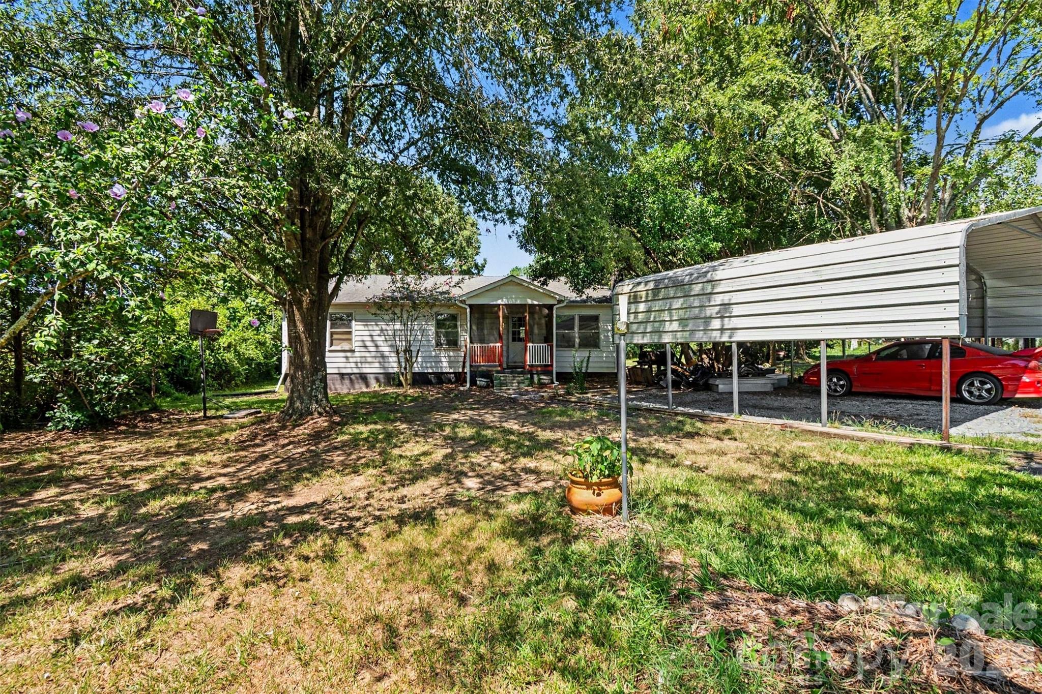 7218 Wolf Pond Road Property Photo 4