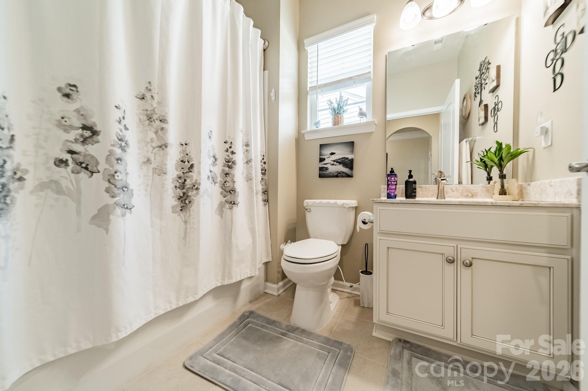 128 Picasso Trail Property Photo 22