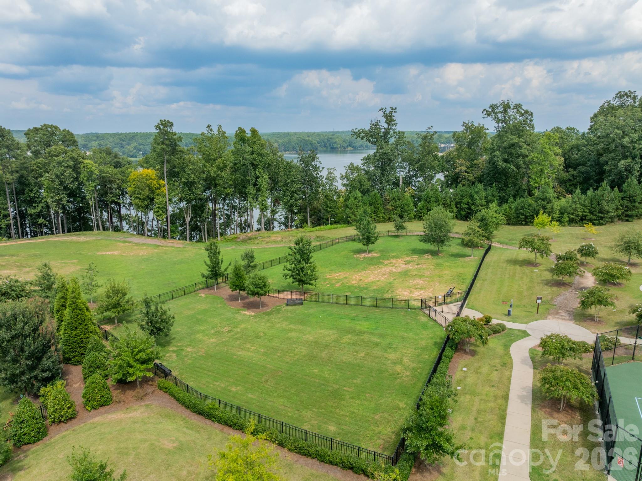 128 Picasso Trail Property Photo 34