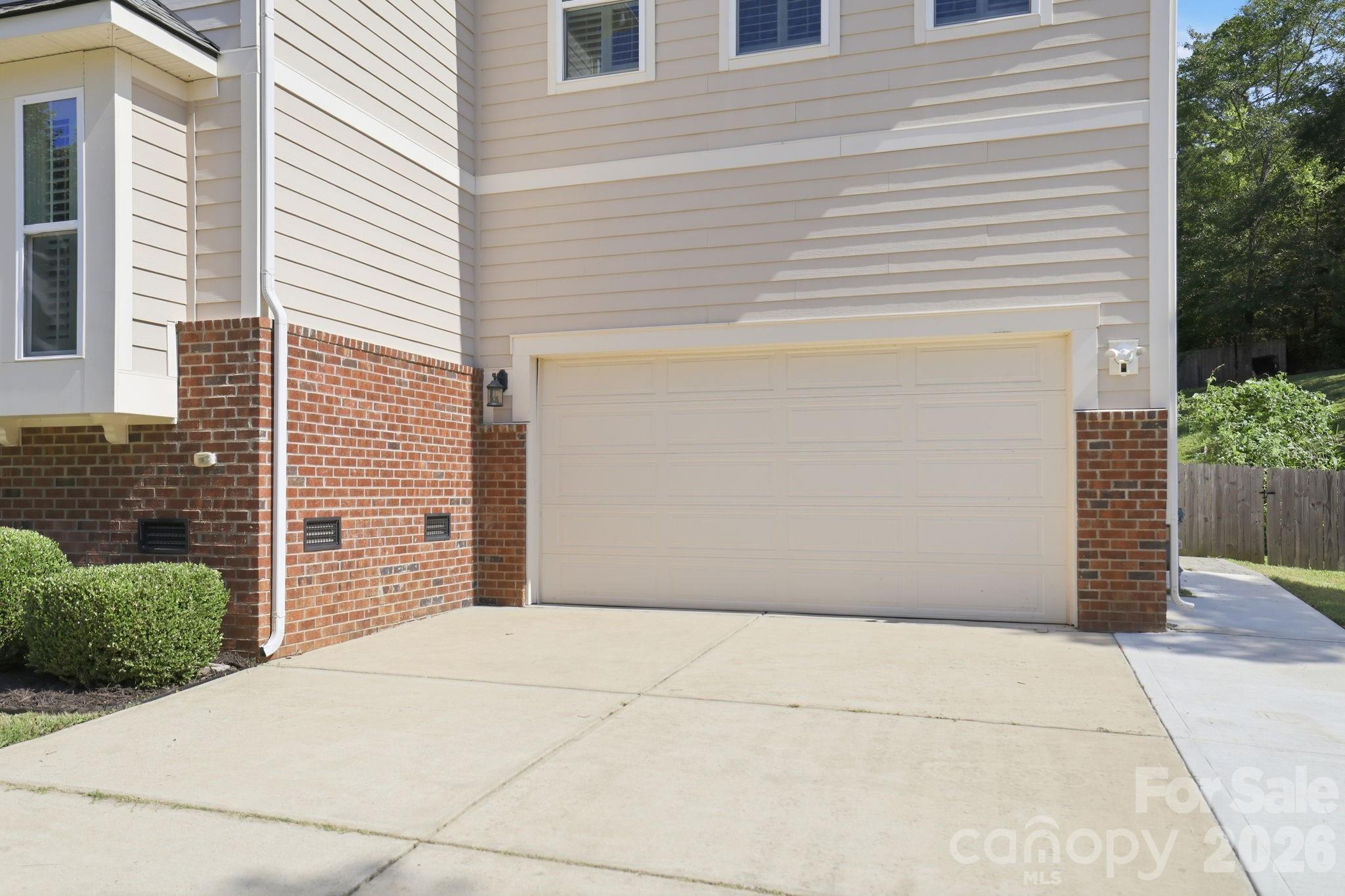208 South Fork Lane Property Photo 43